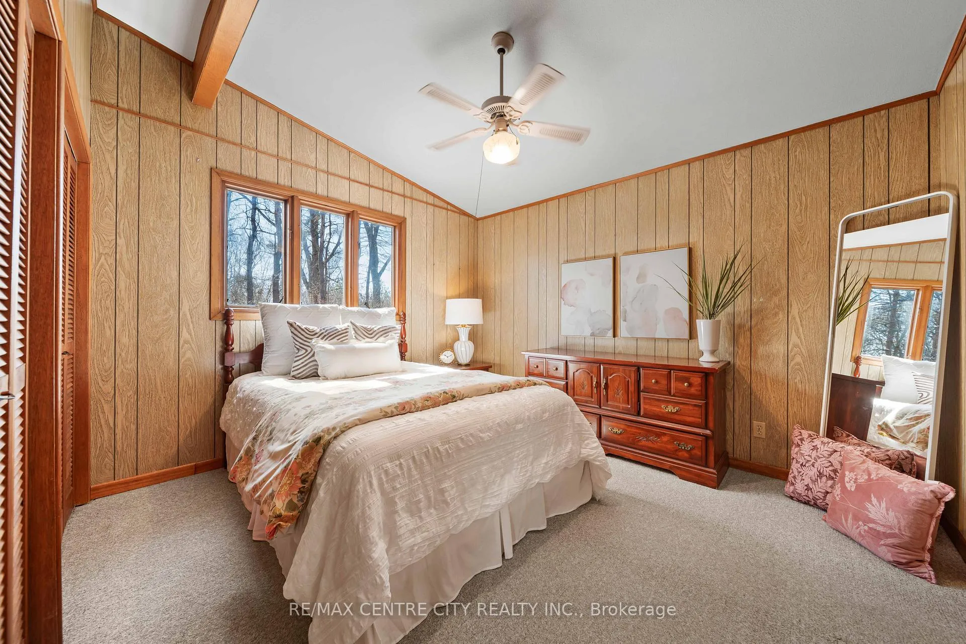 Photo 16 of 23171 Talbot Line, West Elgin, Rural West Elgin — HOMEH