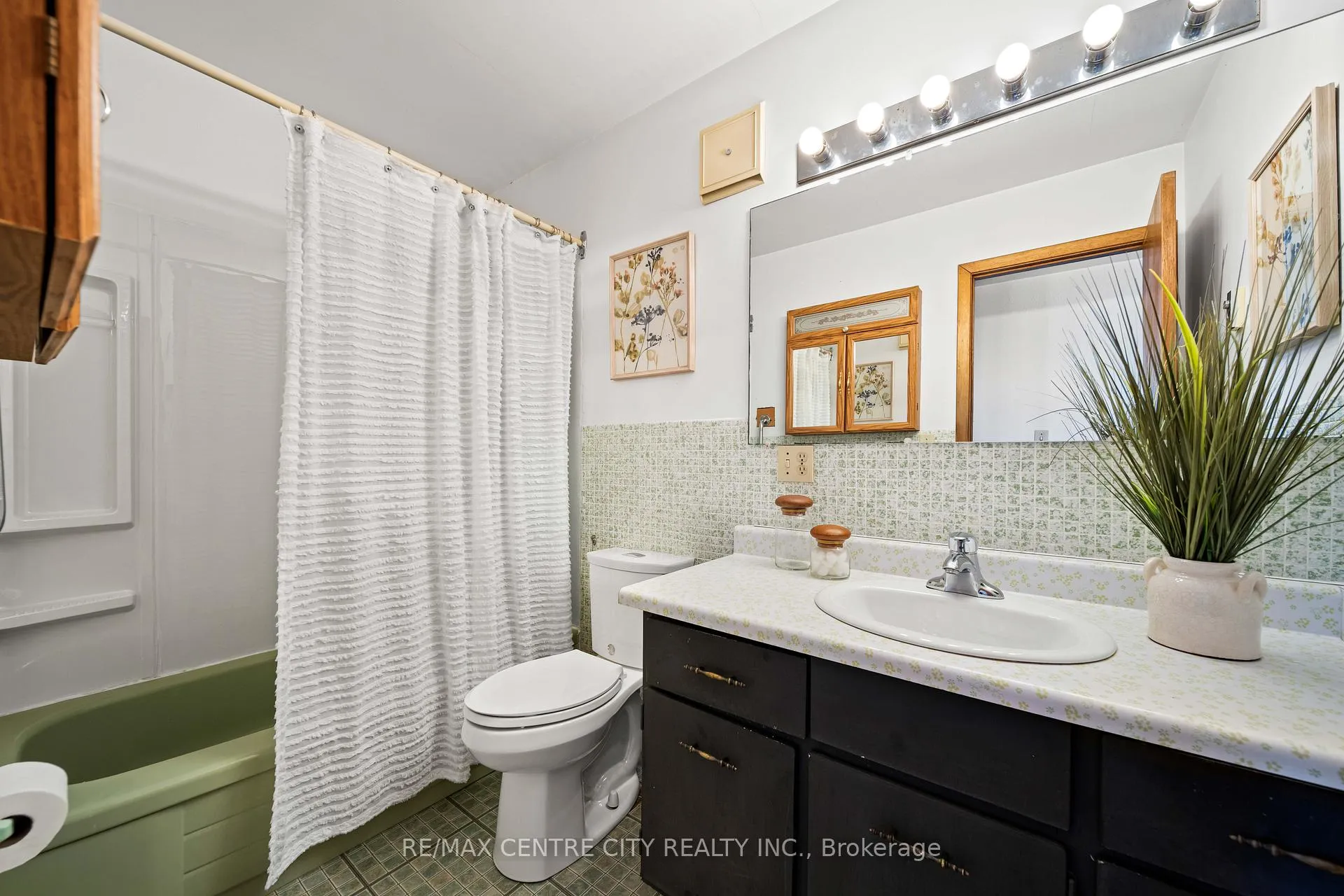 Photo 22 of 23171 Talbot Line, West Elgin, Rural West Elgin — HOMEH