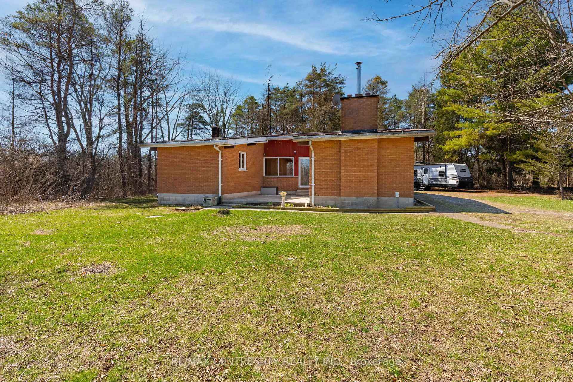Photo 32 of 23171 Talbot Line, West Elgin, Rural West Elgin — HOMEH