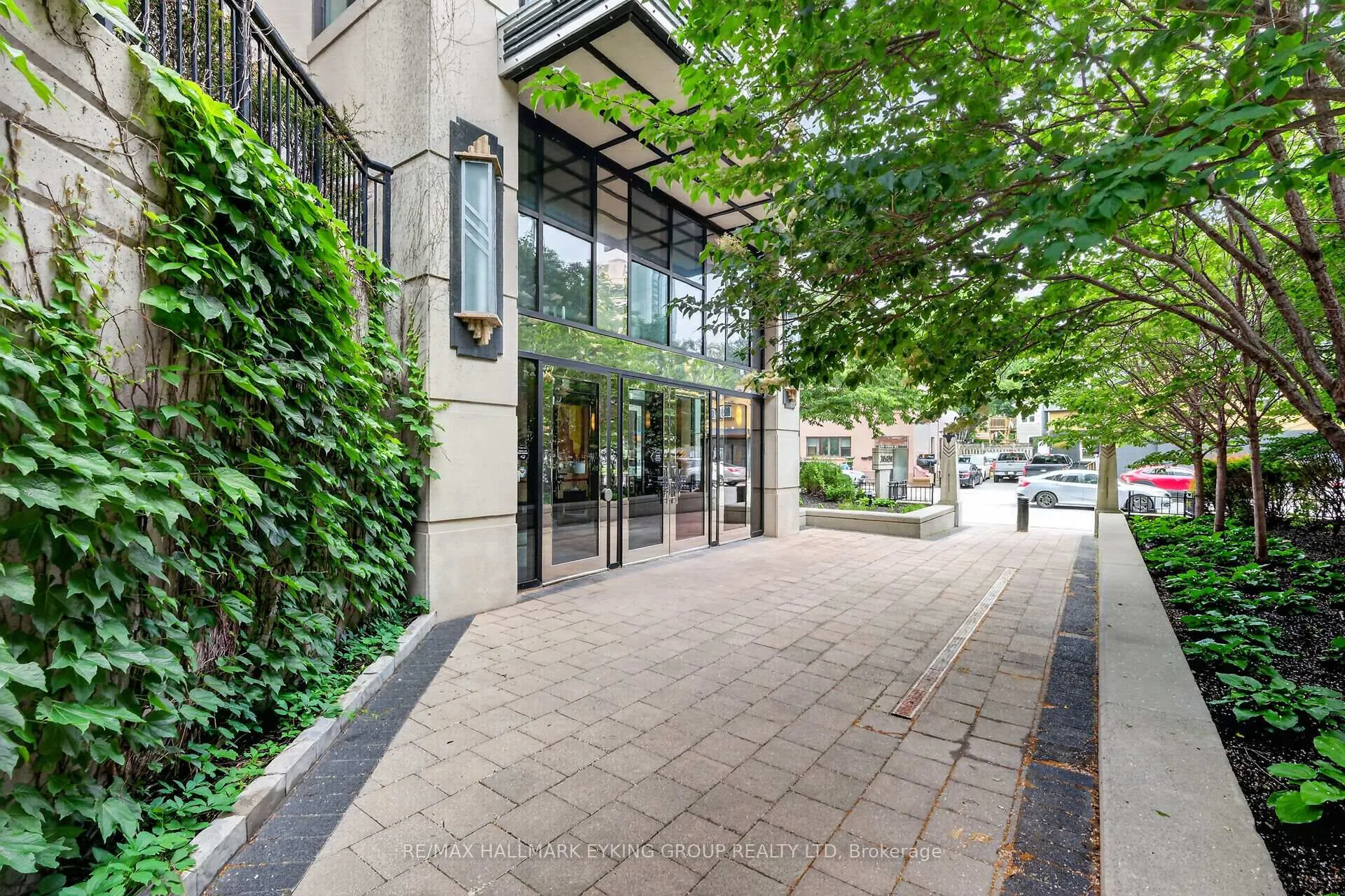 Photo 4 of Unit 301, 245 Kent Street, Ottawa, Ottawa Centre — HOMEH