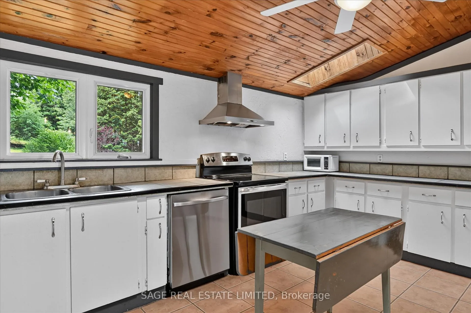 Photo 18 of 1756 Gordon Fitzgerald Lane, Selwyn — HOMEH