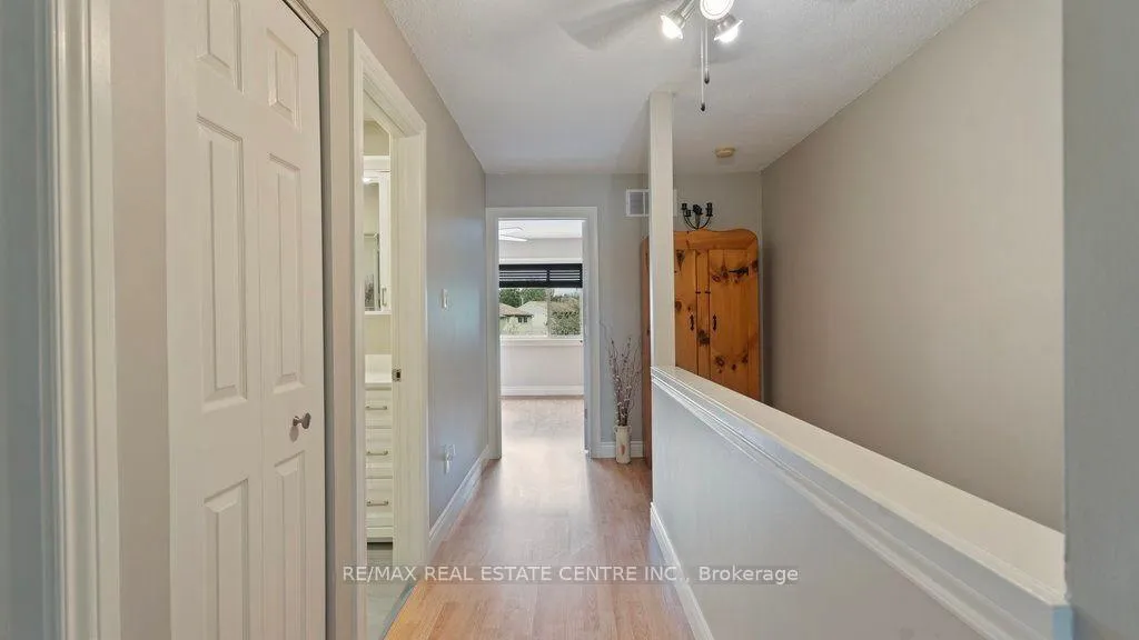 Photo 7 of Unit 29, 15 Green Valley Drive, Kitchener, Pioneer Park — HOMEH