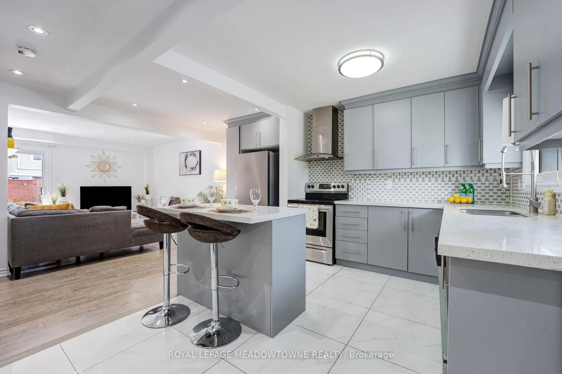 Photo 6 of 9 Hardcastle Court, Brampton, Central Park — HOMEH