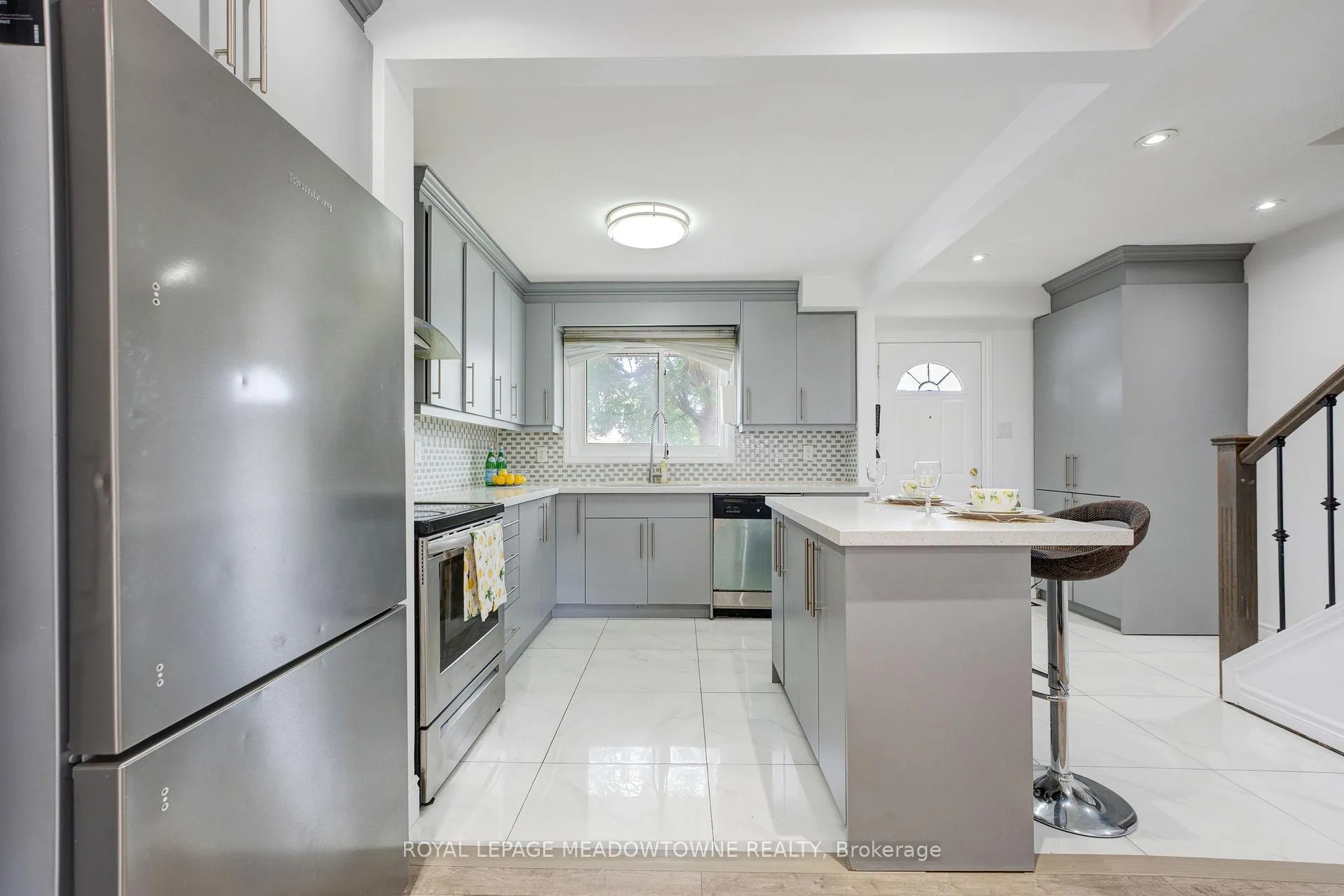 Photo 7 of 9 Hardcastle Court, Brampton, Central Park — HOMEH
