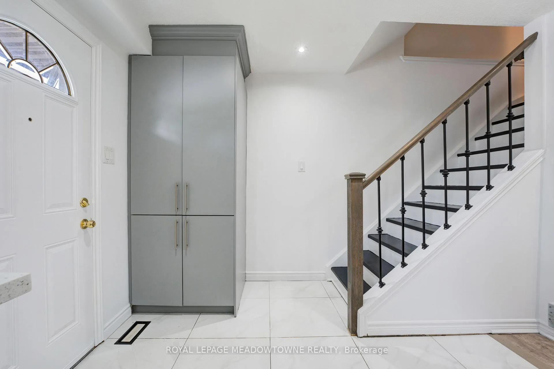 Photo 12 of 9 Hardcastle Court, Brampton, Central Park — HOMEH