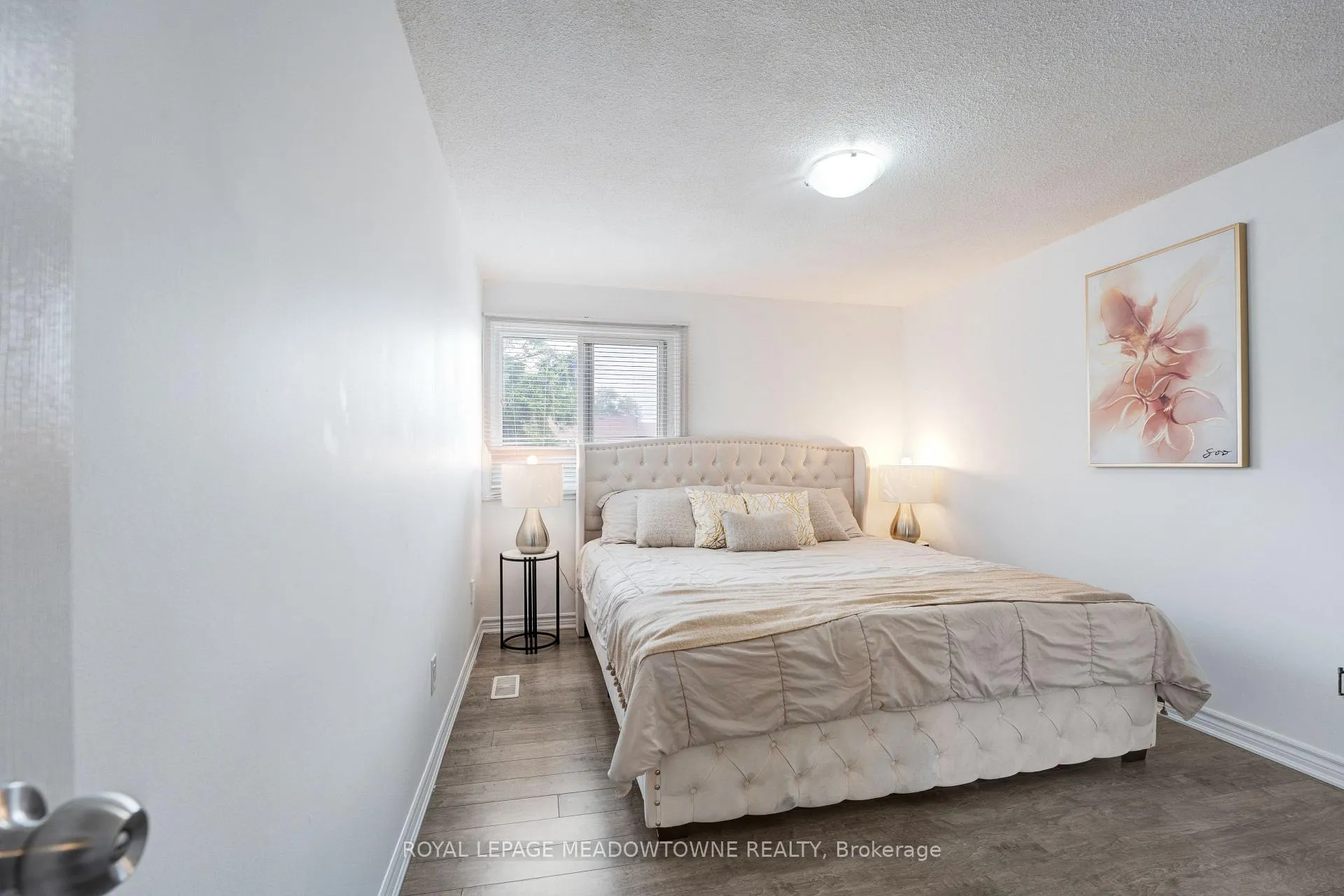 Photo 14 of 9 Hardcastle Court, Brampton, Central Park — HOMEH