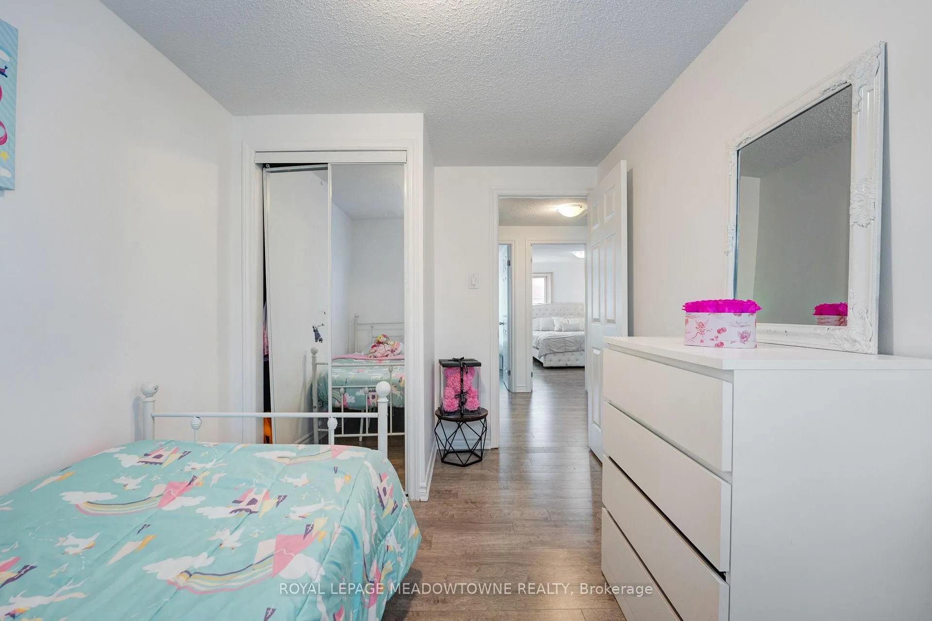 Photo 21 of 9 Hardcastle Court, Brampton, Central Park — HOMEH