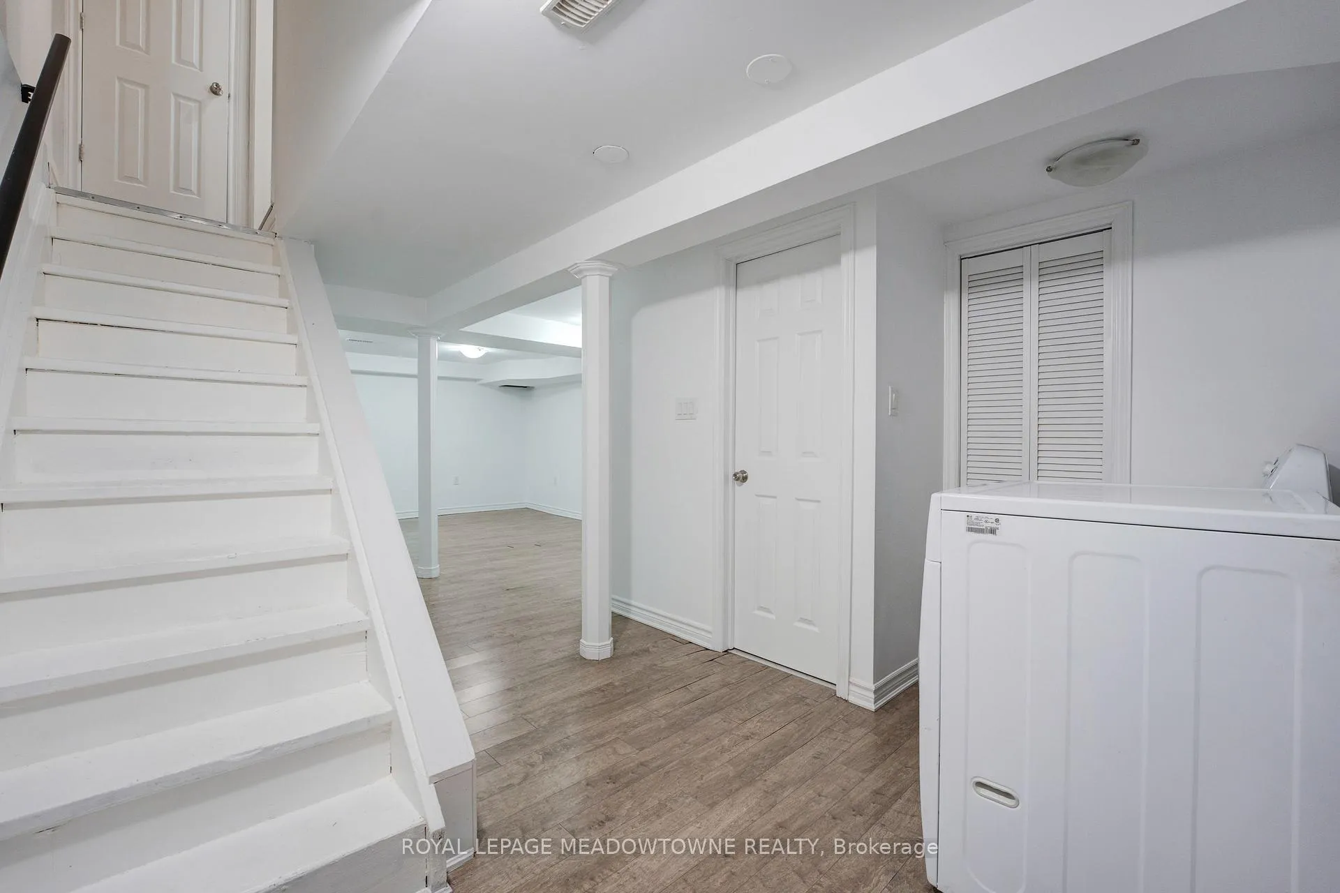Photo 23 of 9 Hardcastle Court, Brampton, Central Park — HOMEH
