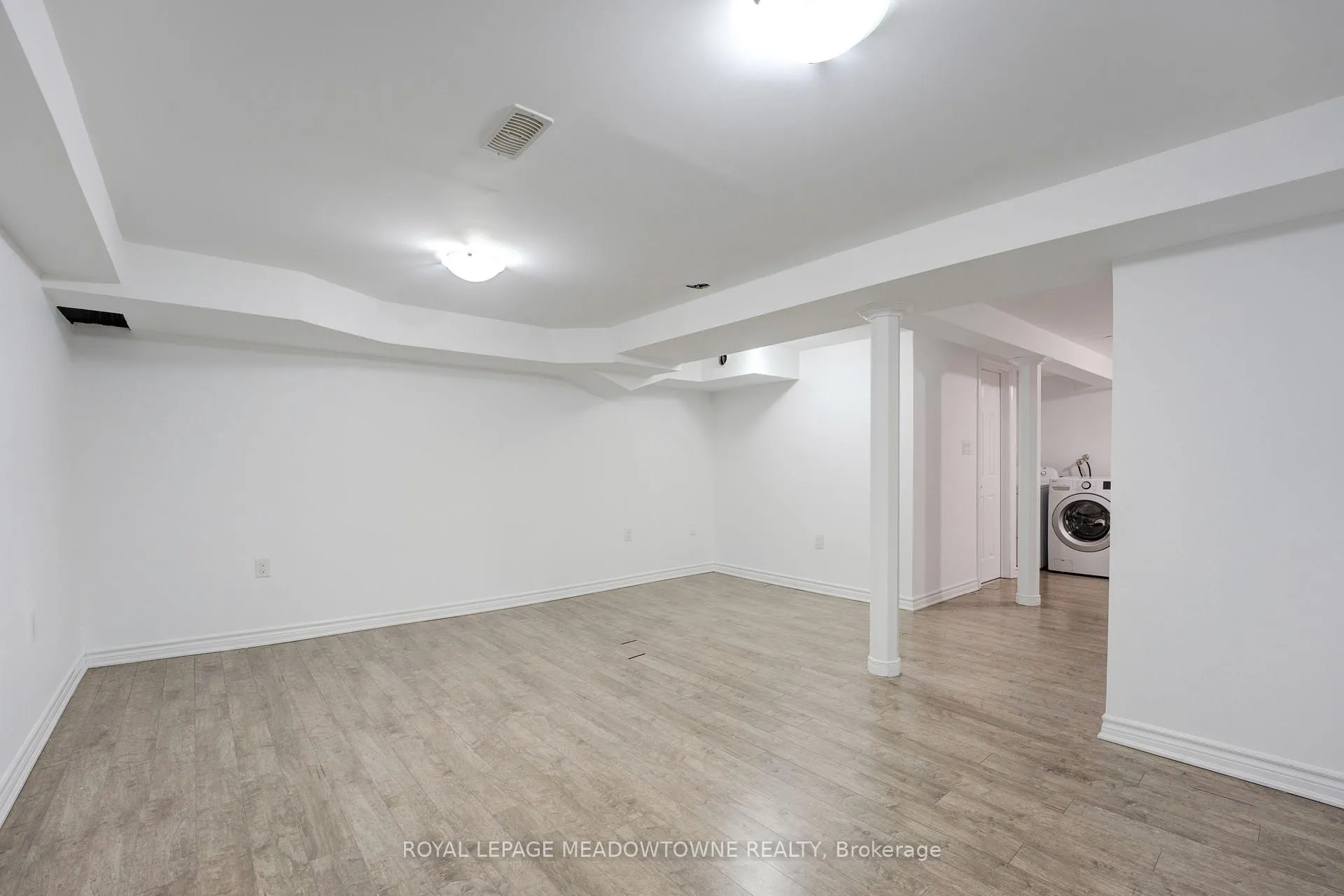 Photo 25 of 9 Hardcastle Court, Brampton, Central Park — HOMEH