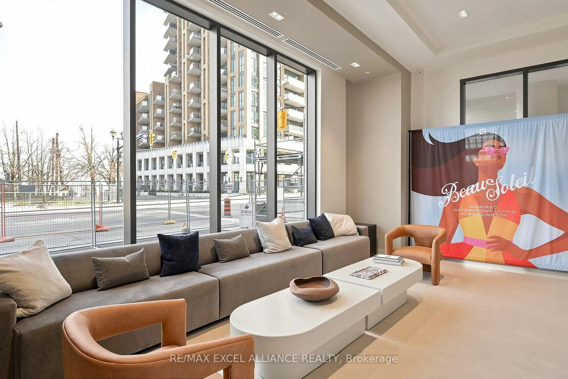 Photo 4 of Unit 2702, 2075 Lakeshore Road, Burlington, Brant — HOMEH