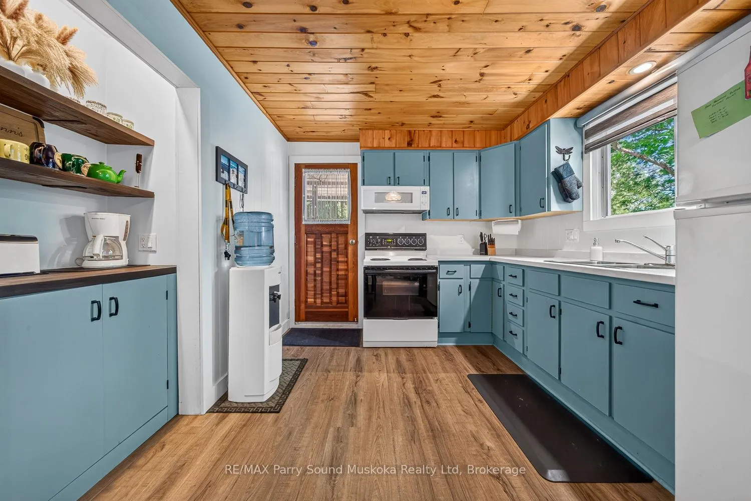 Photo 11 of 147 Black Bear Road, Magnetawan — HOMEH
