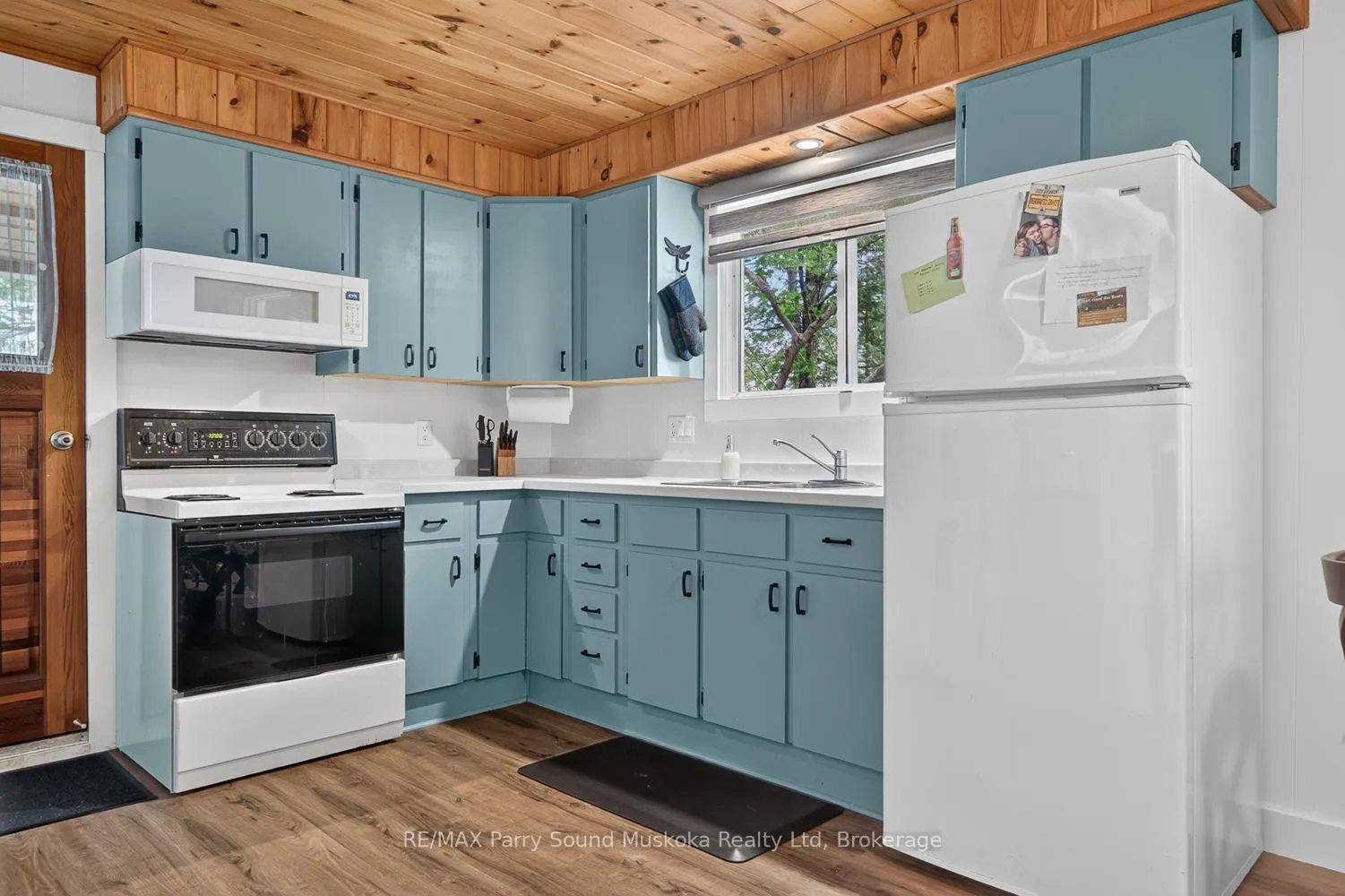 Photo 13 of 147 Black Bear Road, Magnetawan — HOMEH