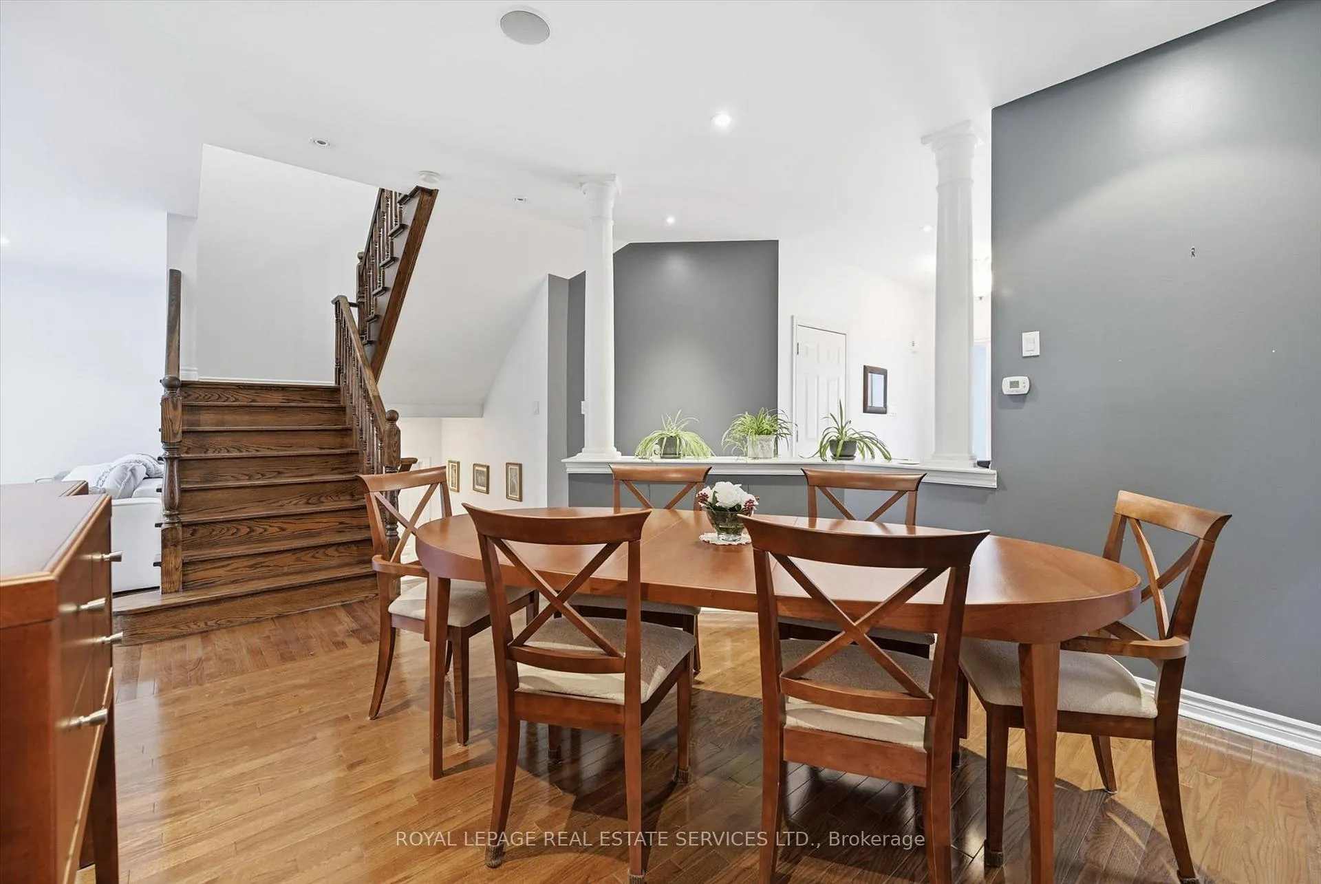 Photo 5 of 2170 Brookhaven Crescent, Oakville, Westmount — HOMEH