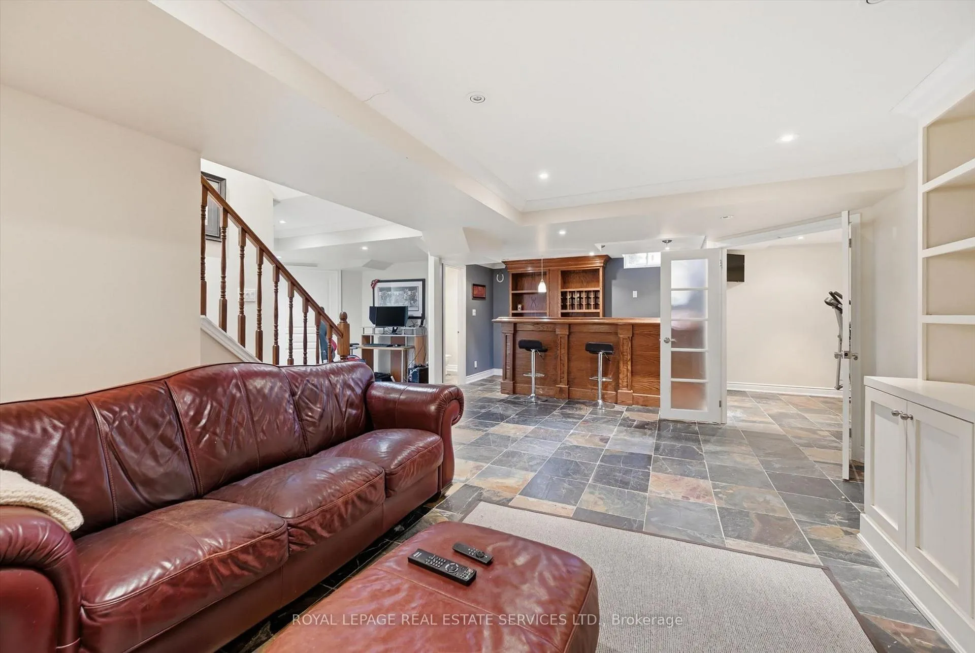 Photo 38 of 2170 Brookhaven Crescent, Oakville, Westmount — HOMEH