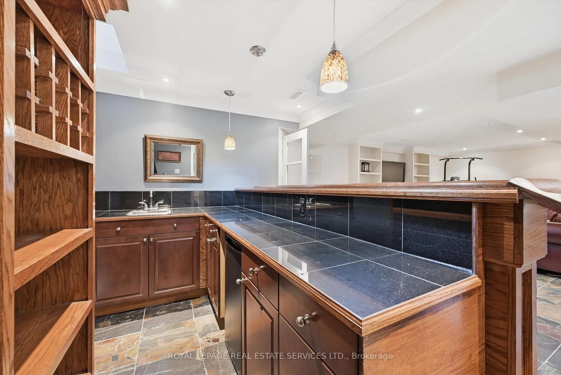 Photo 43 of 2170 Brookhaven Crescent, Oakville, Westmount — HOMEH