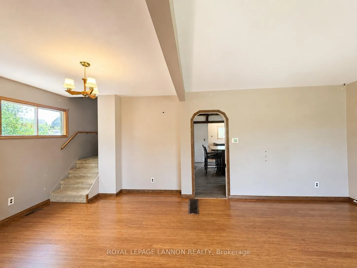 Photo 5 of 318 Empire Avenue, Thunder Bay, Westfort — HOMEH