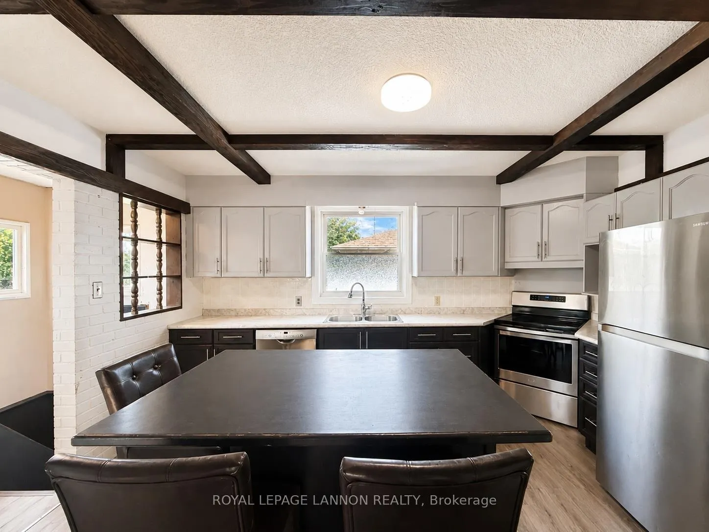 Photo 11 of 318 Empire Avenue, Thunder Bay, Westfort — HOMEH