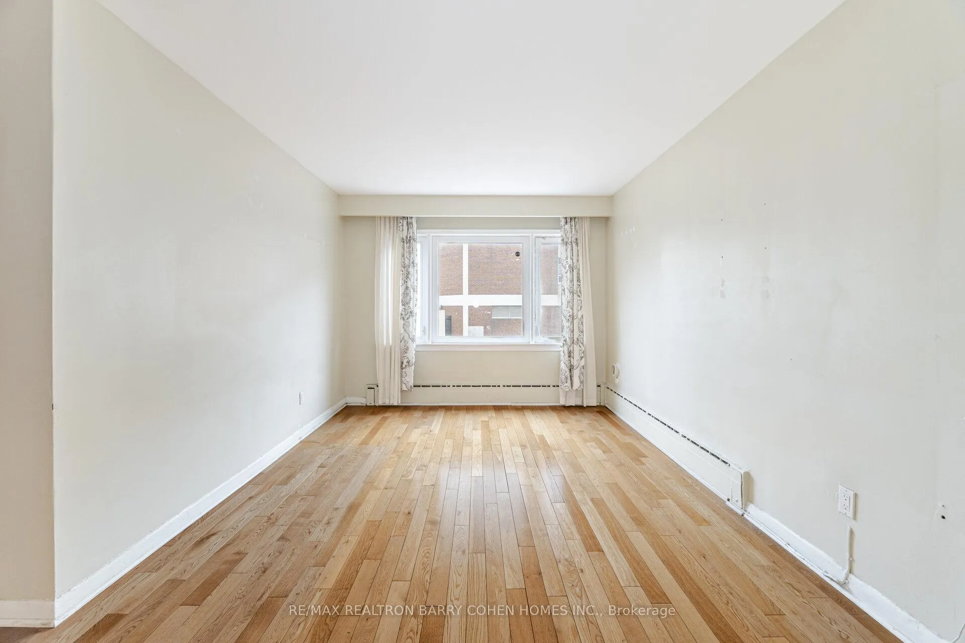 Photo 12 of Unit 2 Main, 475 Winona Drive, Toronto, Humewood-Cedarvale — HOMEH