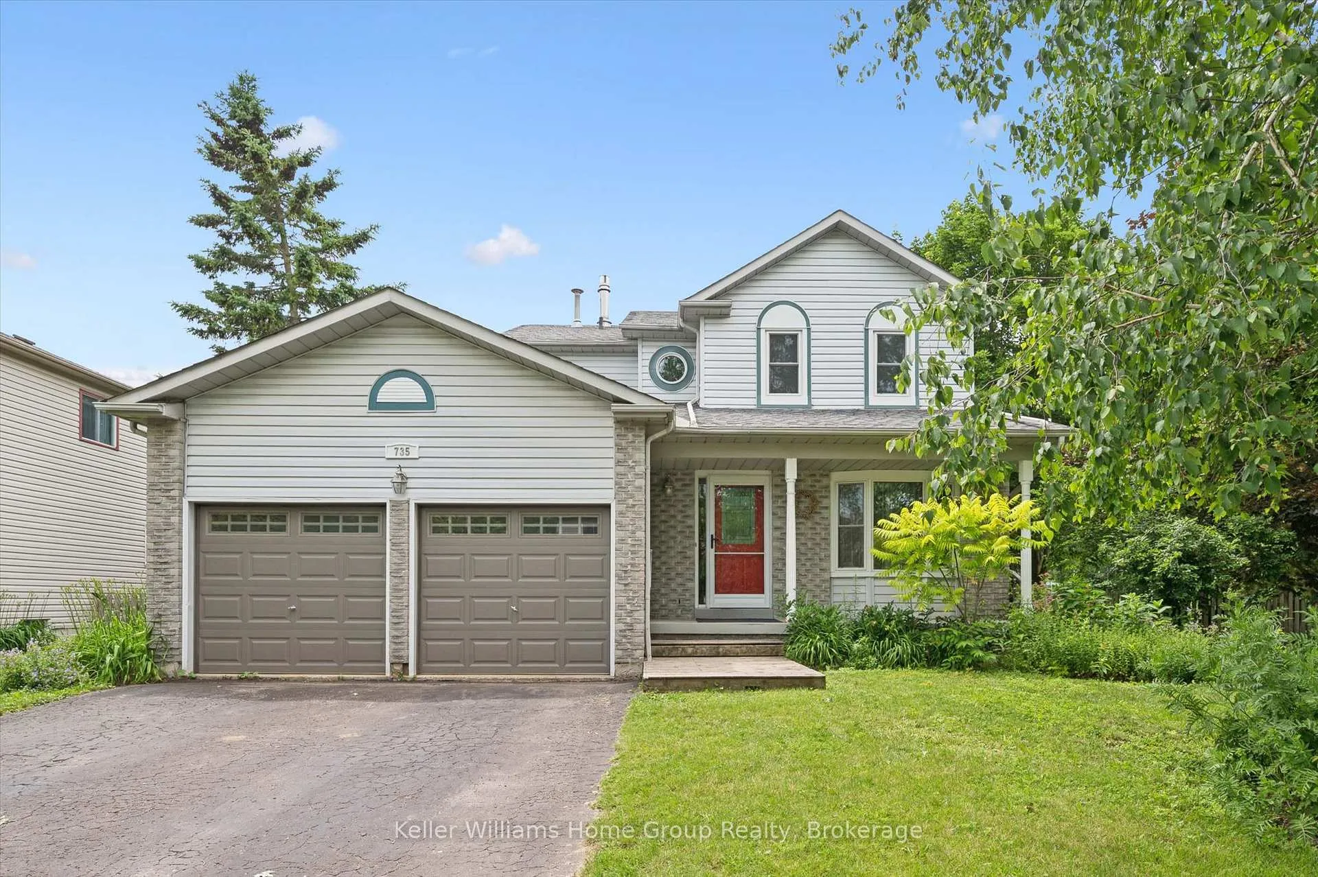Photo 2 of 735 Campbell Avenue, Centre Wellington, Fergus — HOMEH