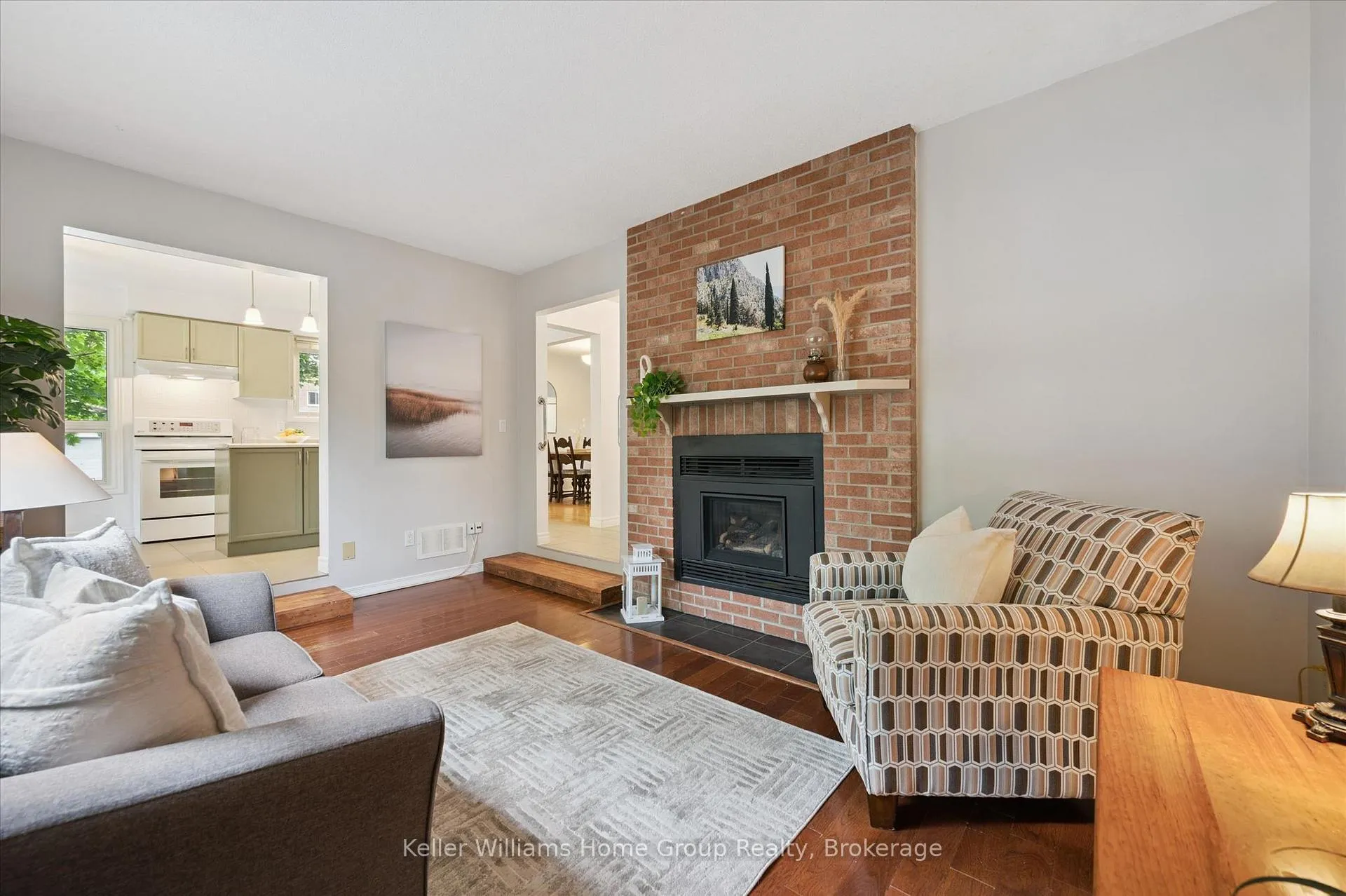 Photo 19 of 735 Campbell Avenue, Centre Wellington, Fergus — HOMEH