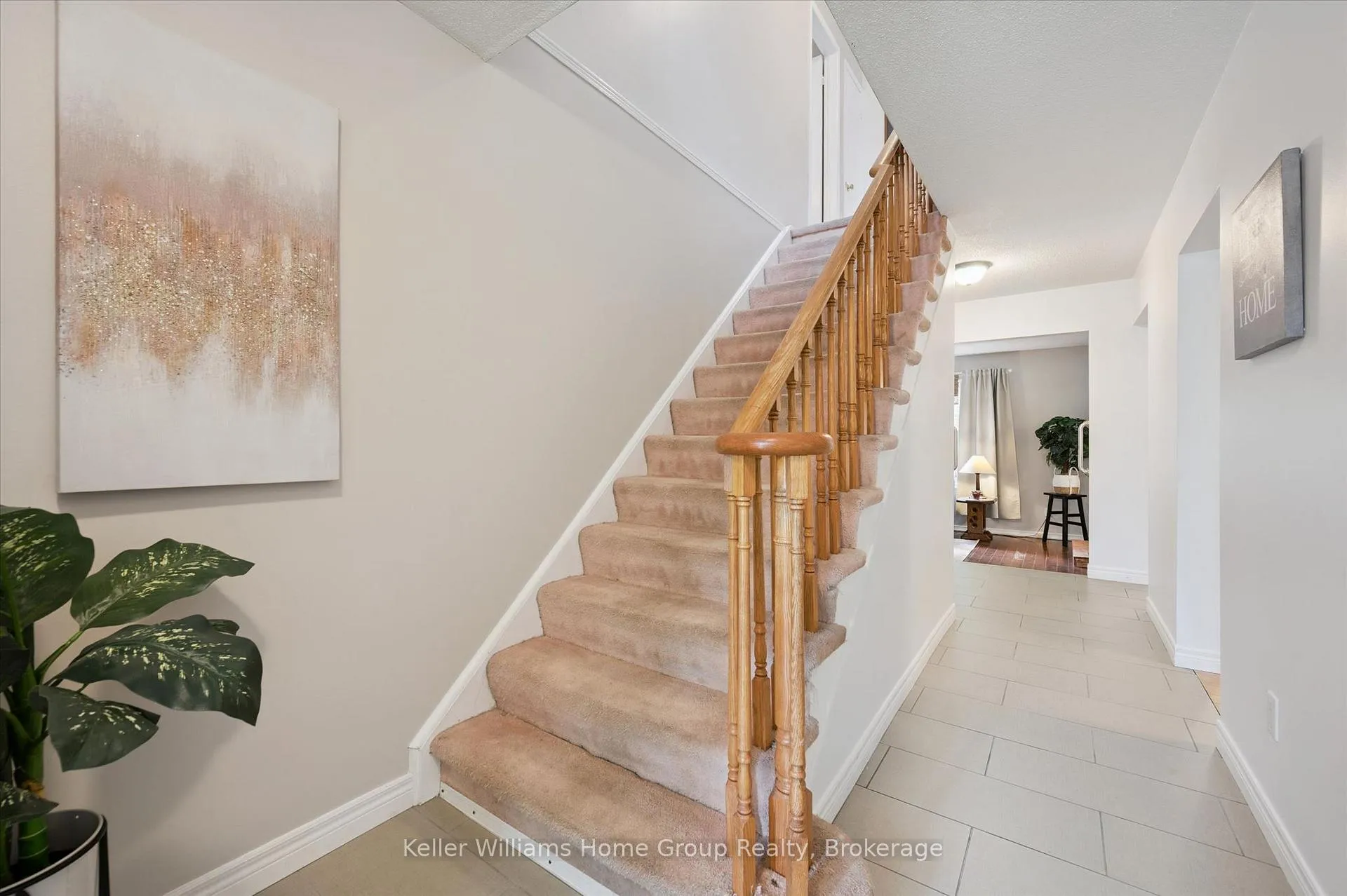 Photo 25 of 735 Campbell Avenue, Centre Wellington, Fergus — HOMEH