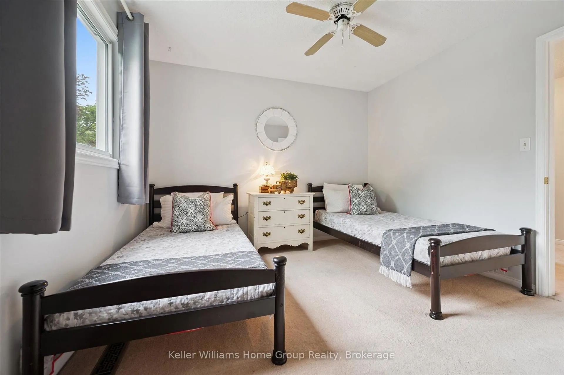 Photo 28 of 735 Campbell Avenue, Centre Wellington, Fergus — HOMEH