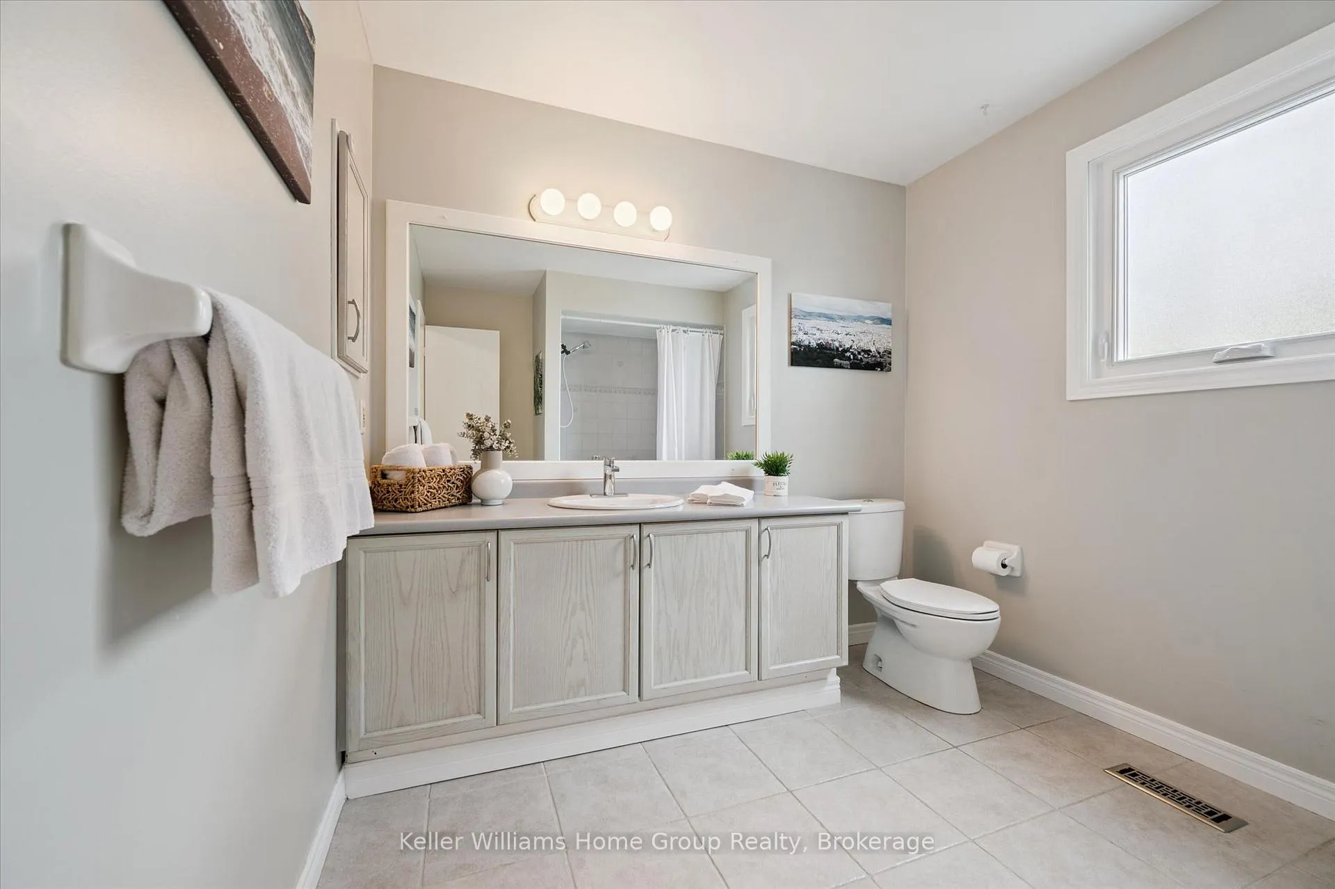 Photo 29 of 735 Campbell Avenue, Centre Wellington, Fergus — HOMEH