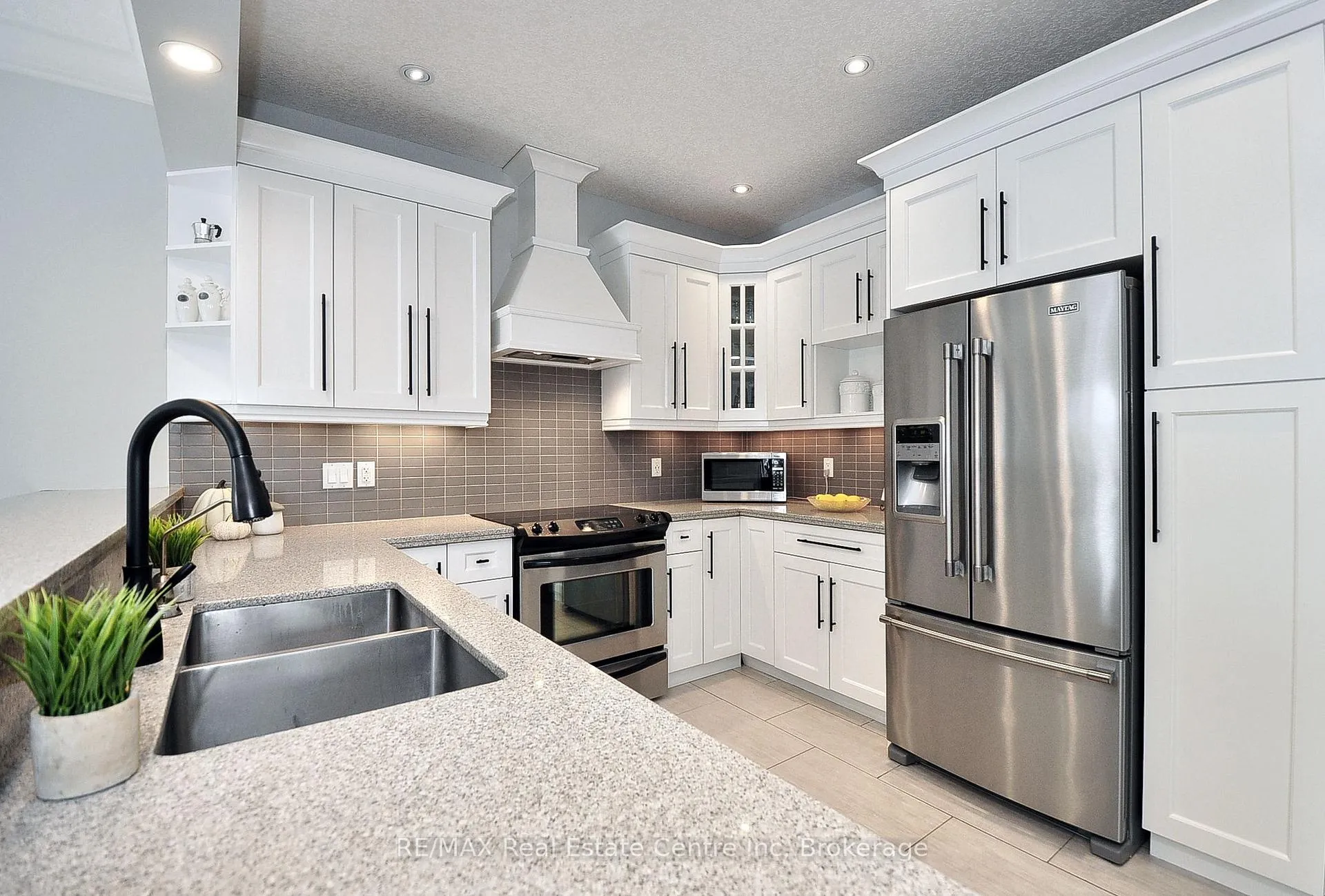 Photo 9 of 3 Lockwood Street, Cambridge, Christopher-Champlain — HOMEH
