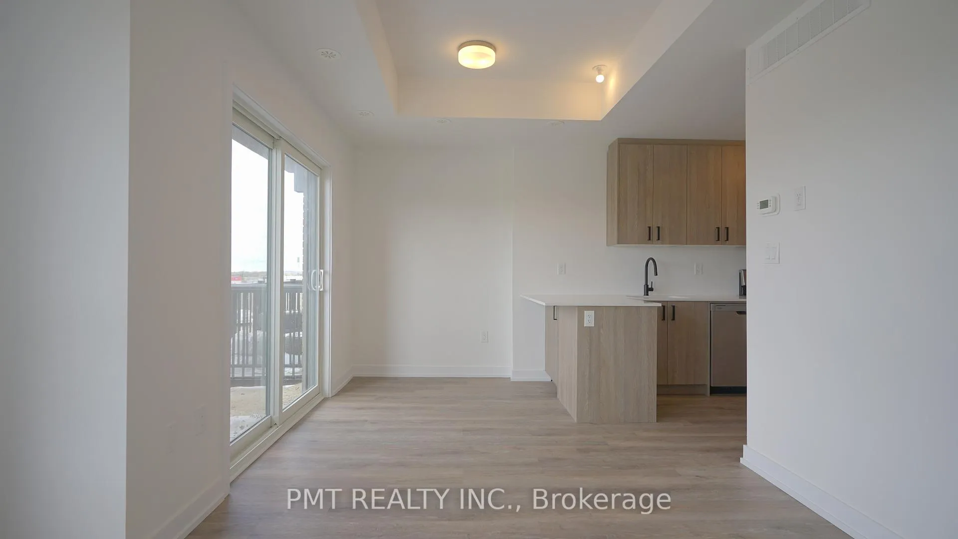 Photo 6 of Unit R27, 25 Palace Street, Kitchener, Laurentian Hills — HOMEH
