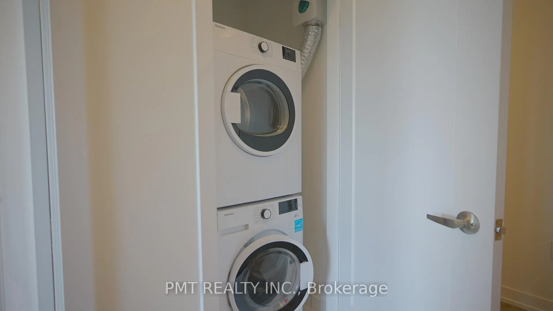 Photo 18 of Unit R27, 25 Palace Street, Kitchener, Laurentian Hills — HOMEH