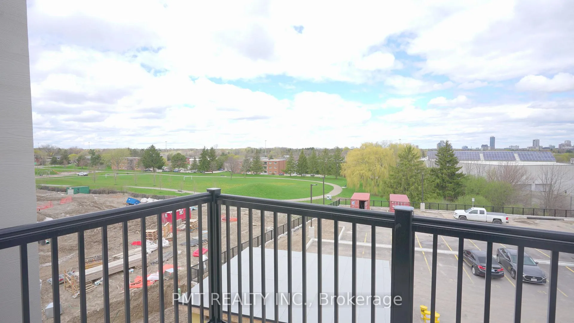 Photo 19 of Unit R27, 25 Palace Street, Kitchener, Laurentian Hills — HOMEH