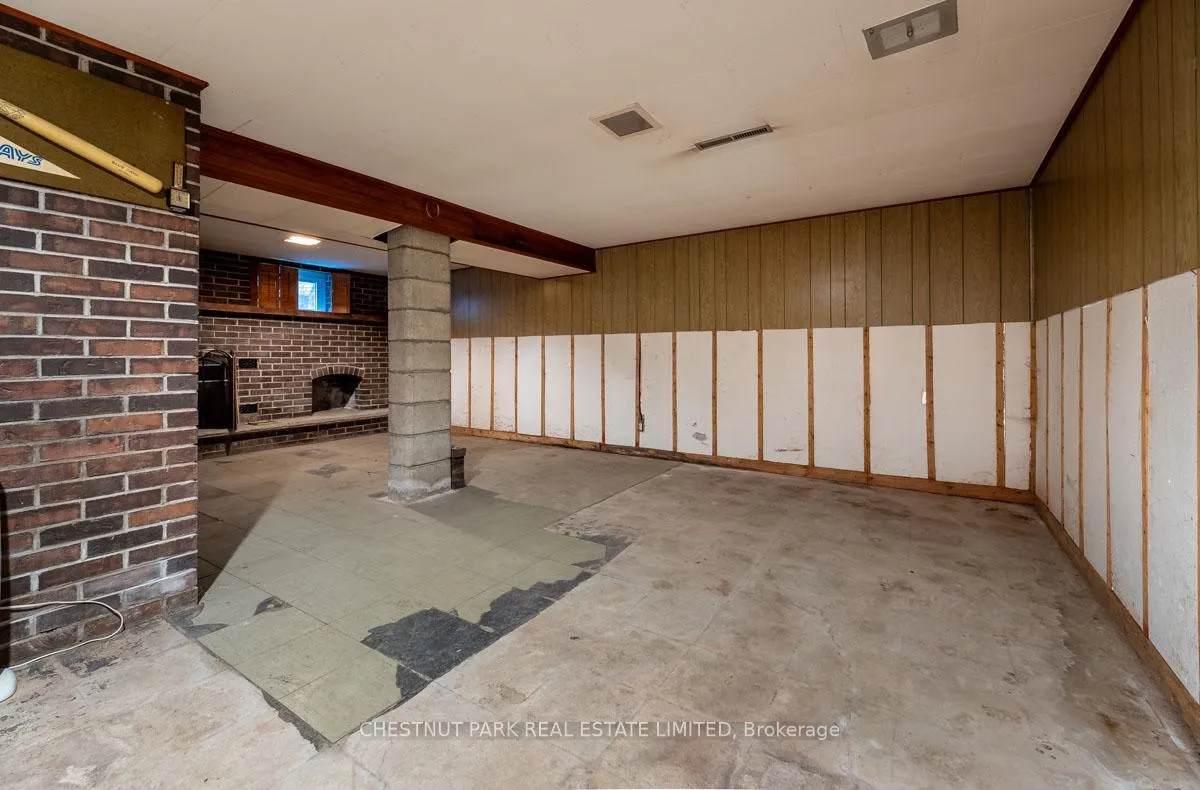 Photo 18 of 14 Vanderbrent Crescent, Etobicoke, Willowridge-Martingrove-Richview — HOMEH