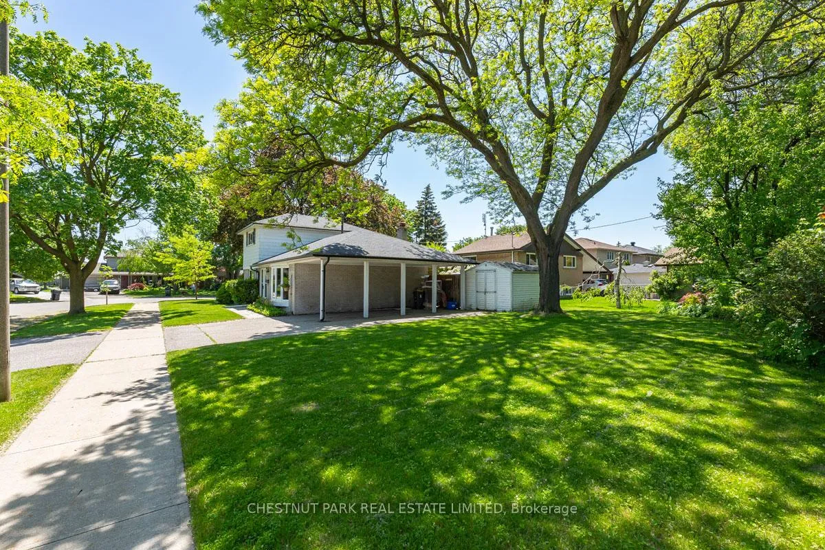 Photo 23 of 14 Vanderbrent Crescent, Etobicoke, Willowridge-Martingrove-Richview — HOMEH