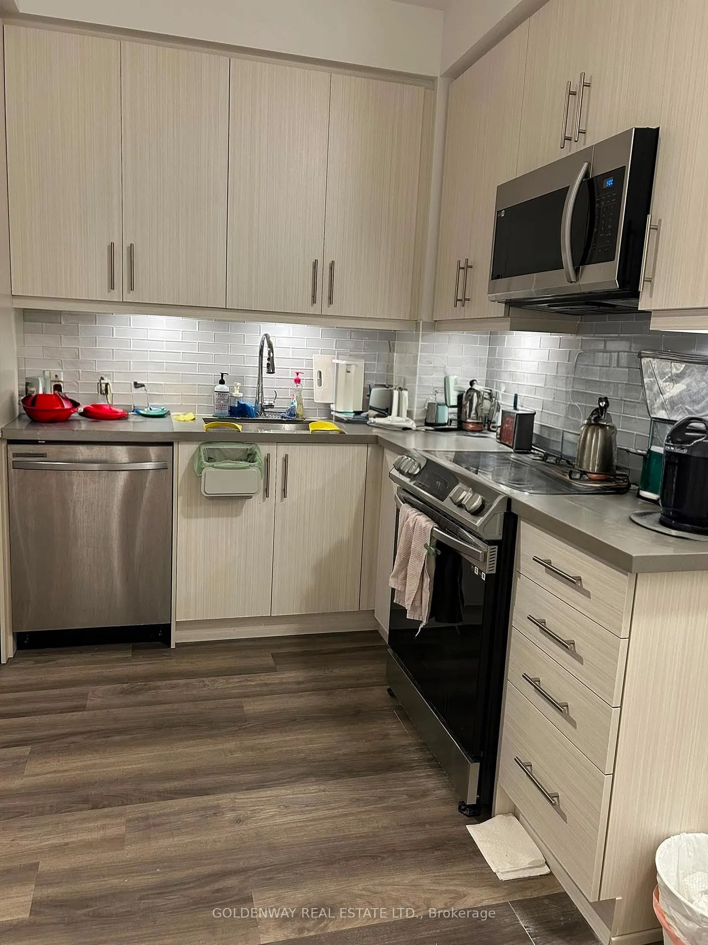 Photo 5 of Unit 1601, 95 Oneida Crescent, Richmond Hill, Langstaff — HOMEH