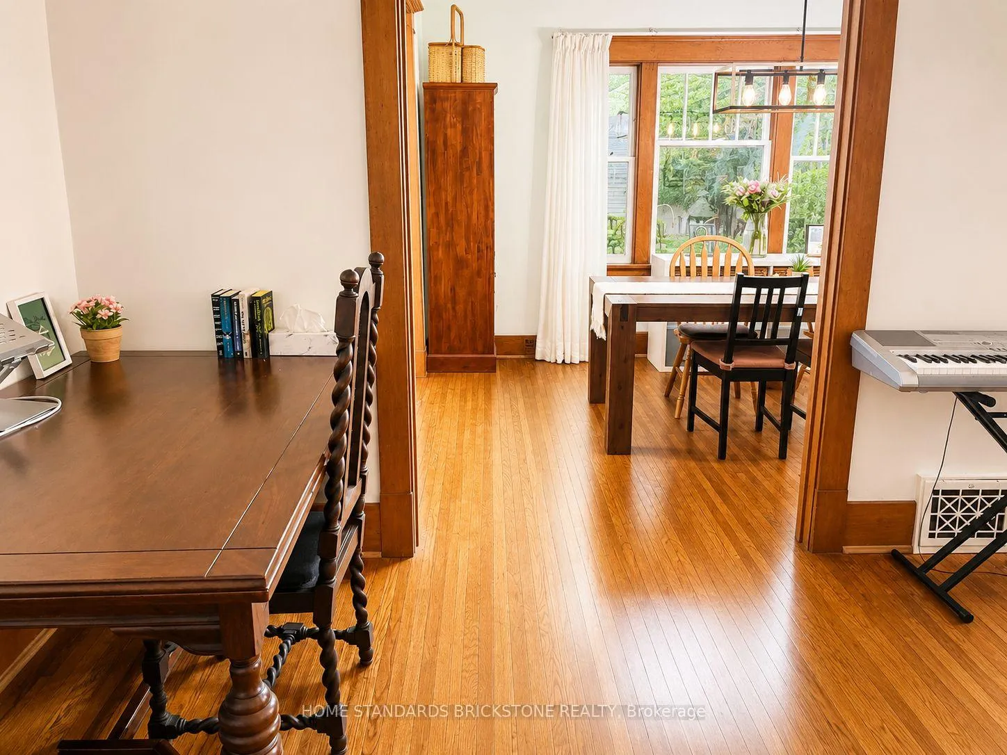 Photo 6 of 5400 Cedar Street, Niagara Falls, Cherrywood — HOMEH