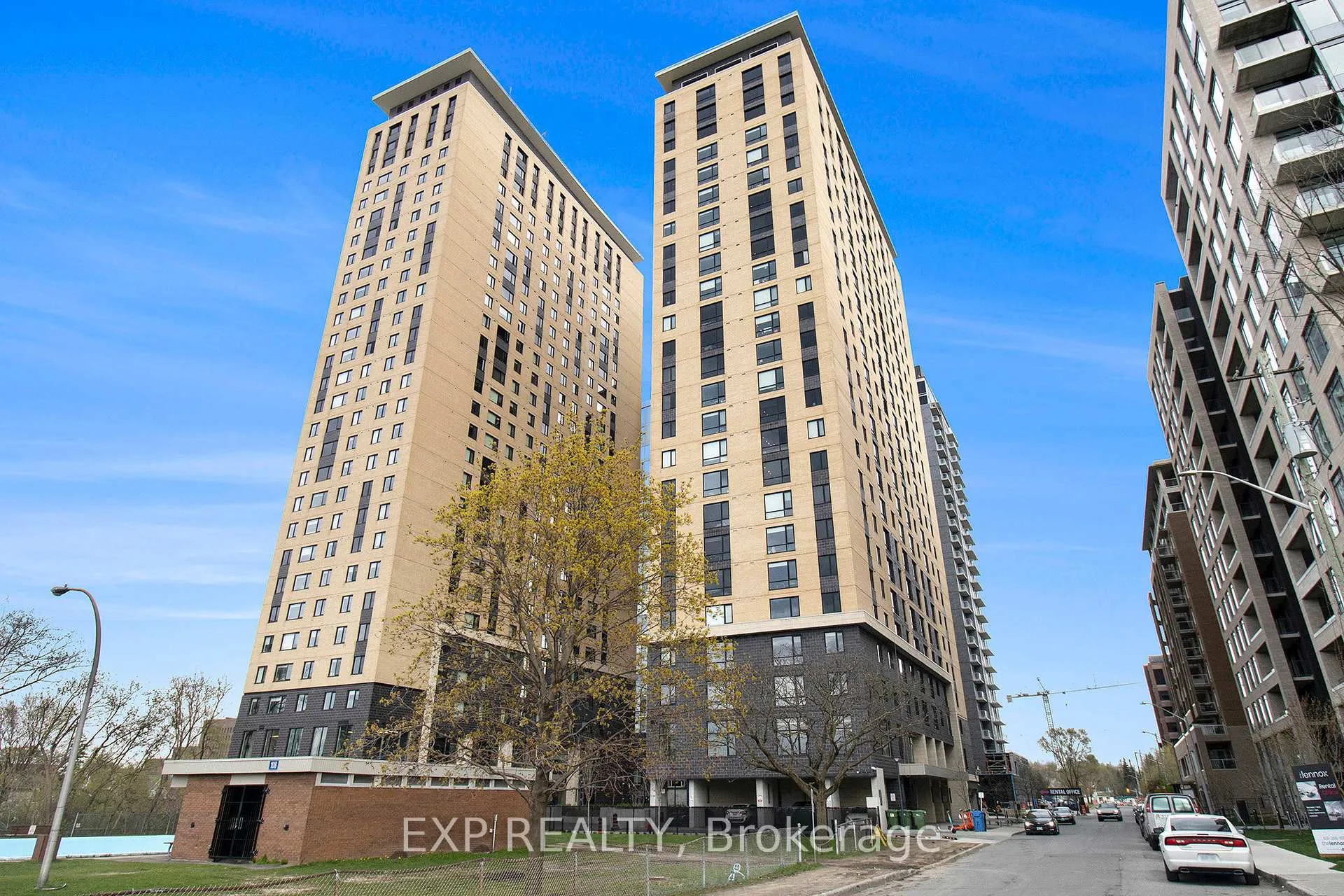 Photo 2 of Unit 2208, 105 Champagne Avenue, Ottawa, West Centre Town — HOMEH
