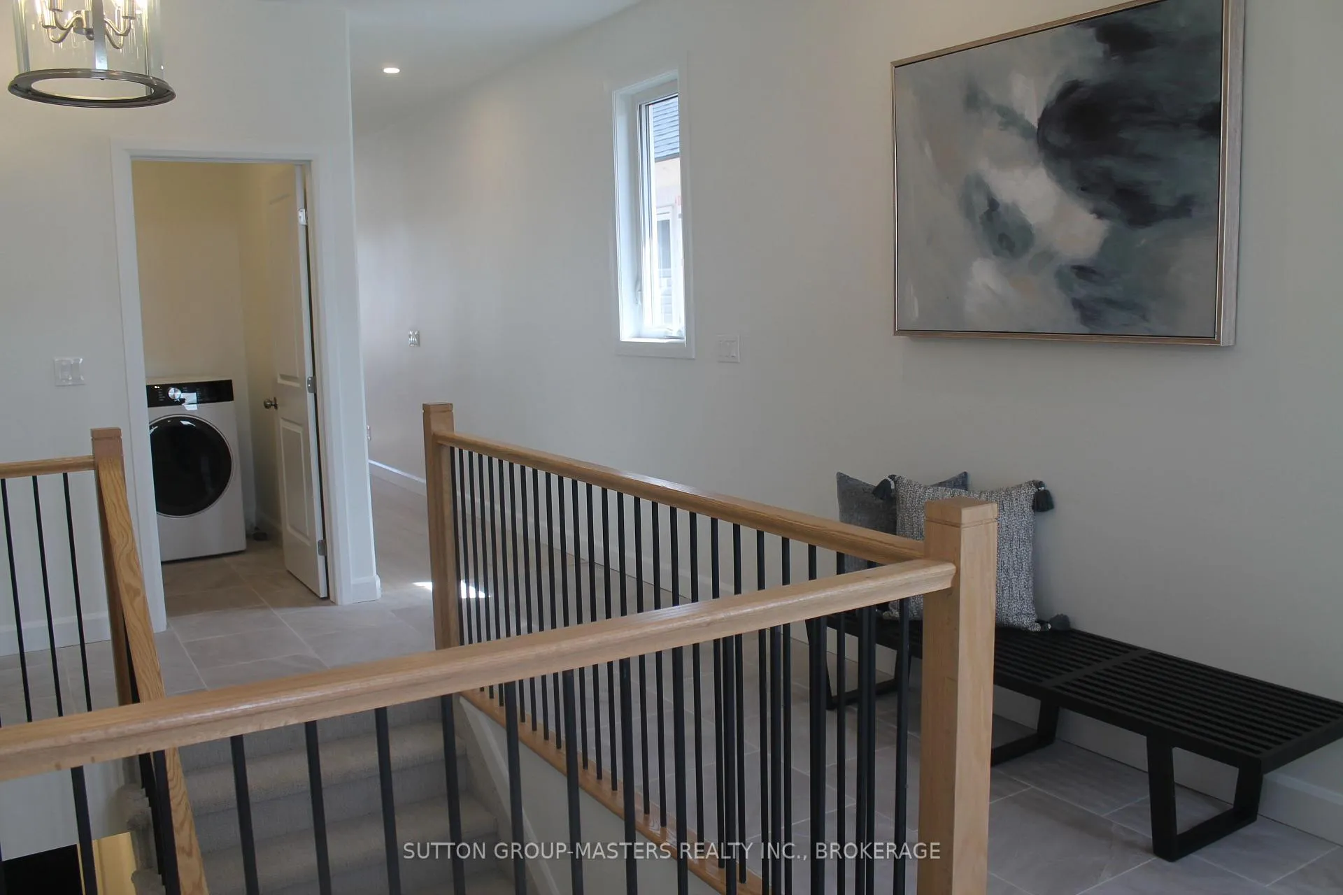 Photo 5 of 251 Pratt Drive, Loyalist, Amherstview — HOMEH