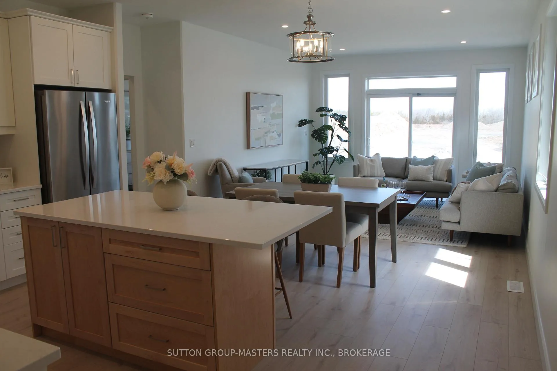 Photo 9 of 251 Pratt Drive, Loyalist, Amherstview — HOMEH