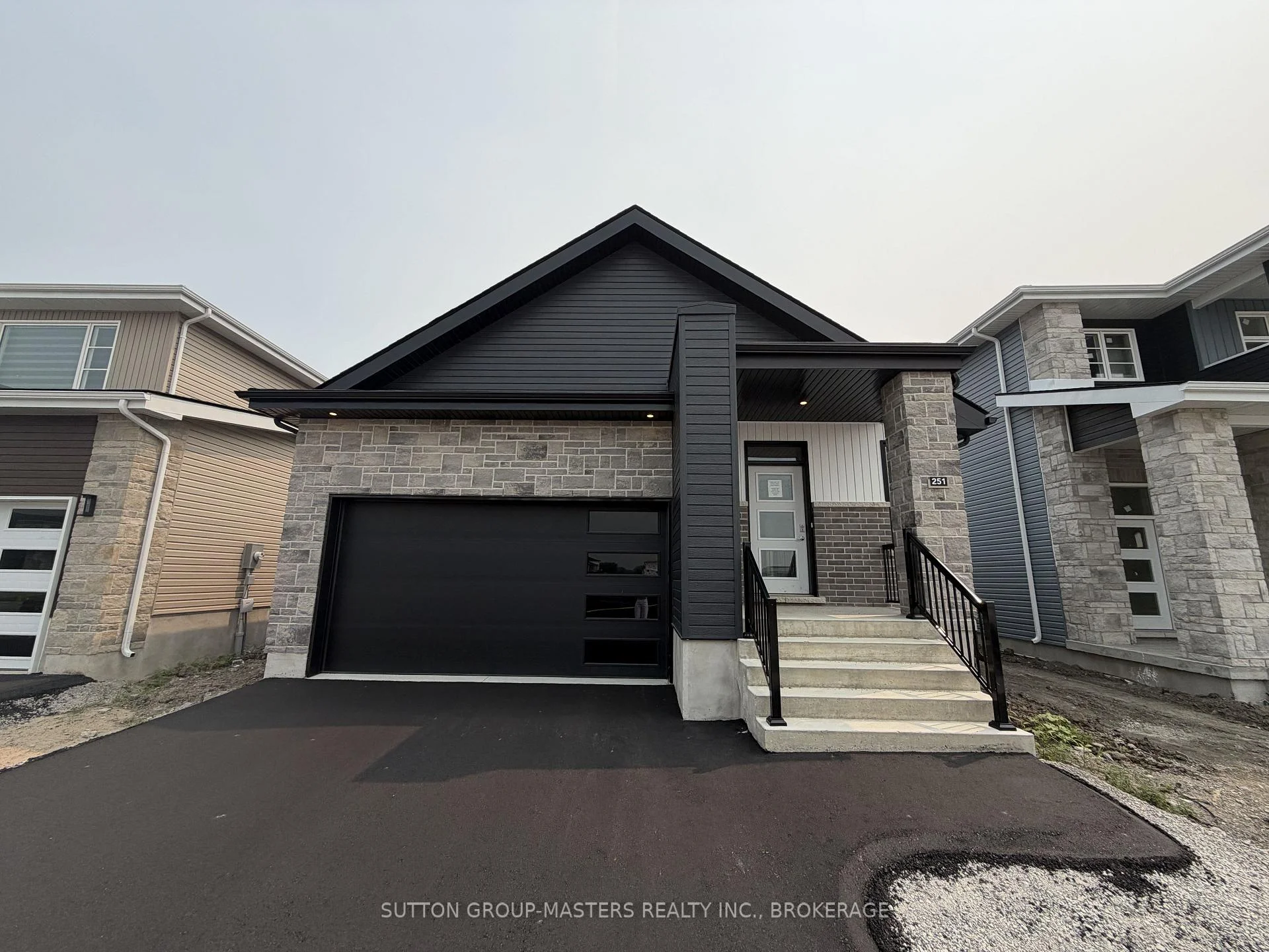 Photo 1 of 251 Pratt Drive, Loyalist, Amherstview — HOMEH