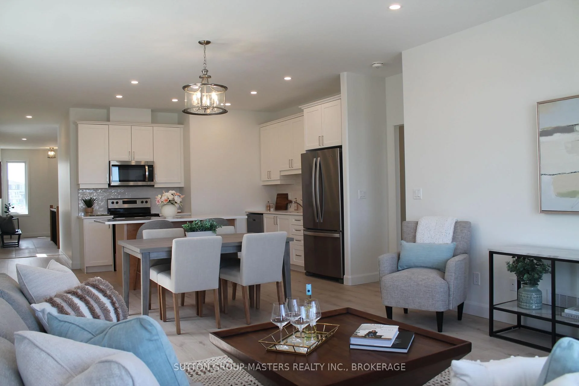 Photo 15 of 251 Pratt Drive, Loyalist, Amherstview — HOMEH