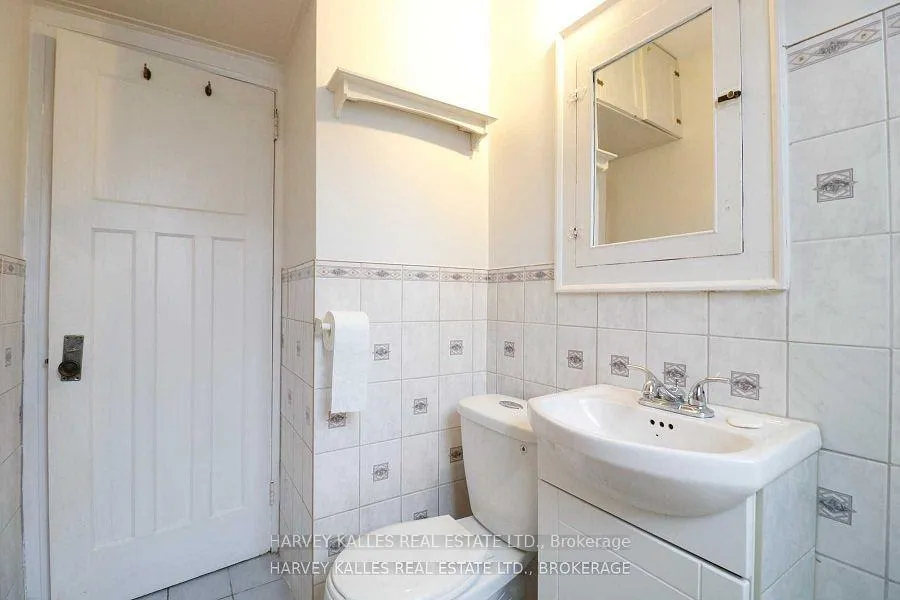 Photo 9 of Unit C, 1108 Yonge Street, Toronto, The Annex — HOMEH