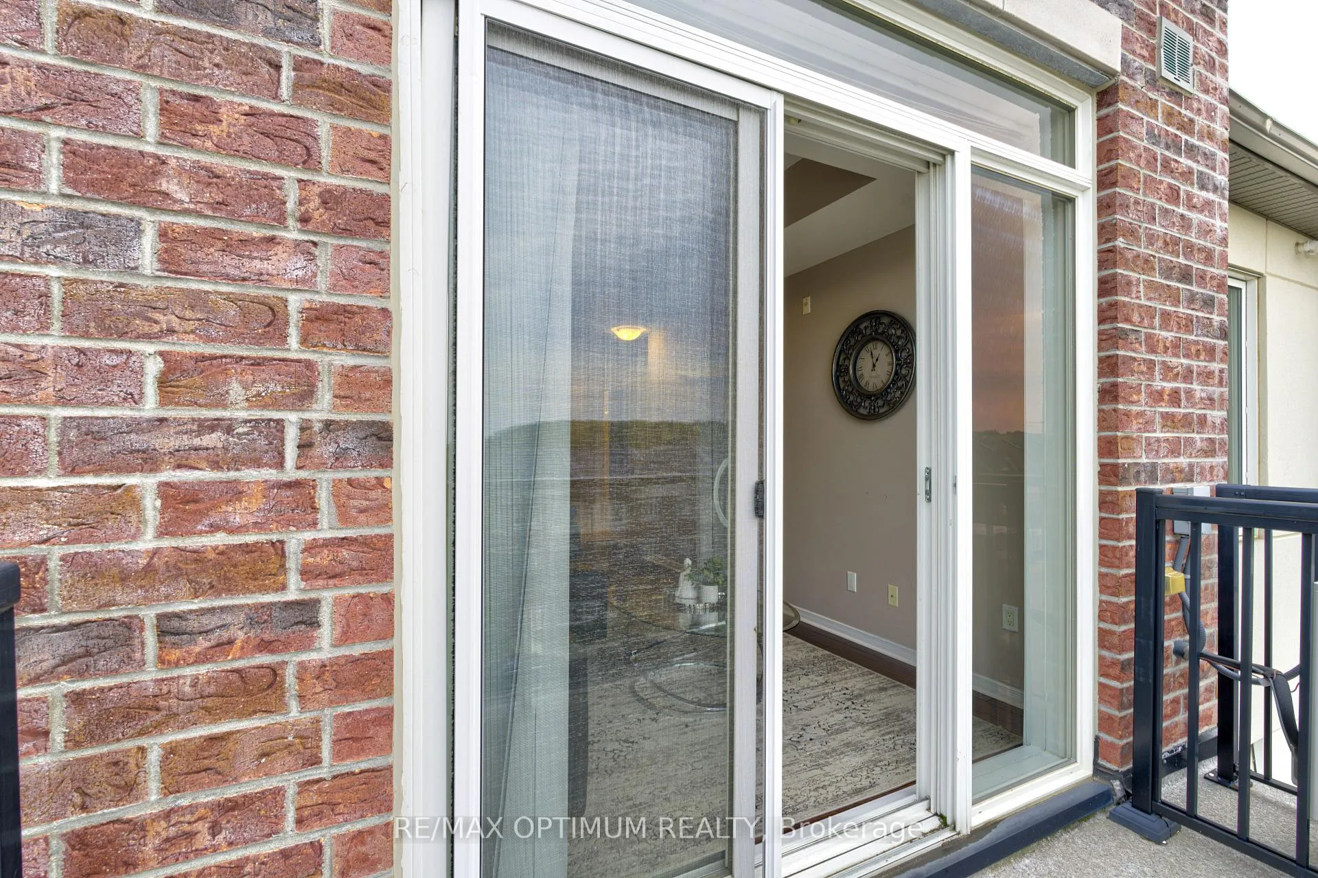 Photo 25 of Unit 402, 50 Sky Harbour Drive, Brampton, Bram West — HOMEH