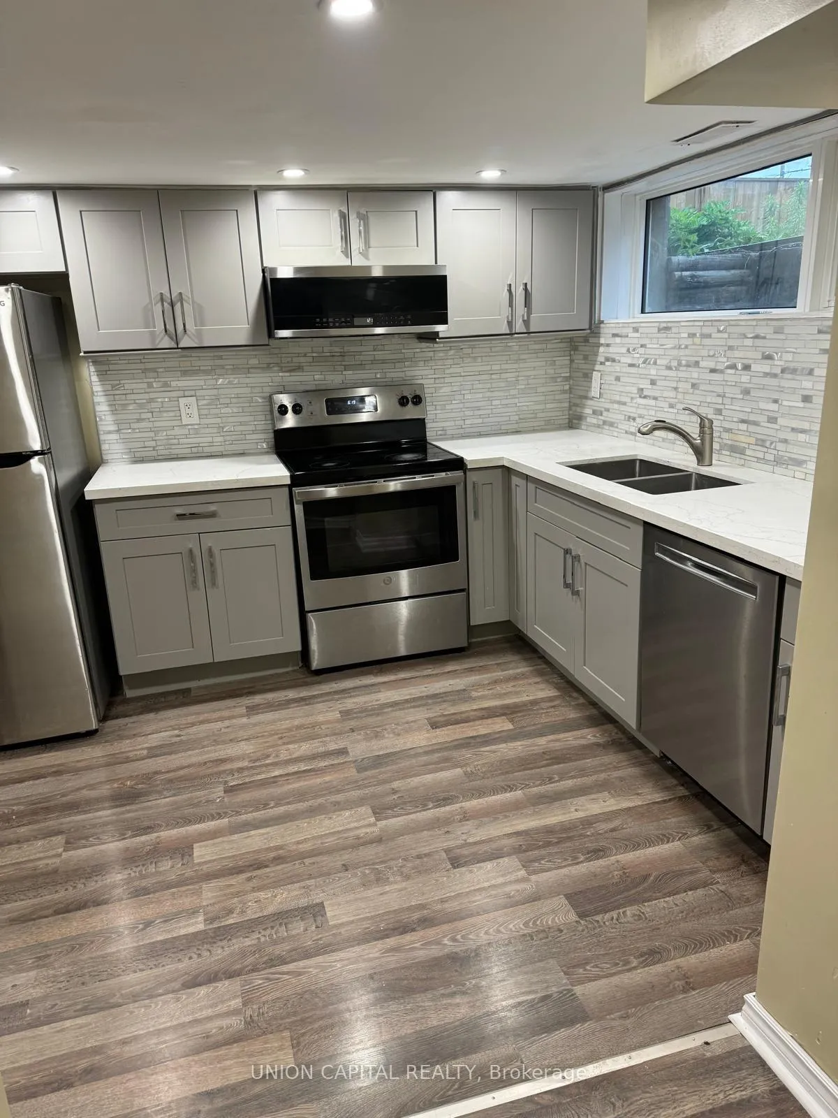 Photo 1 of 427 Rossland Road W, Oshawa, McLaughlin — HOMEH