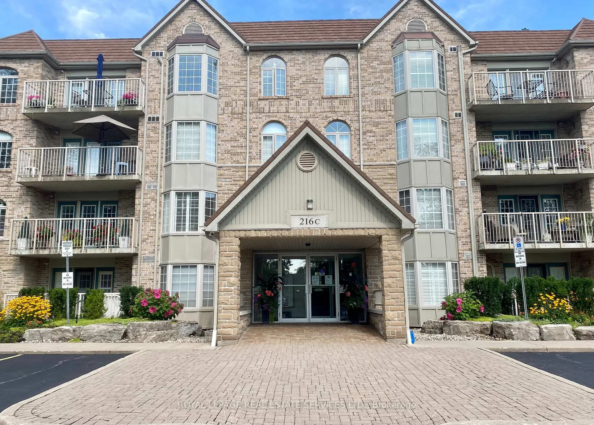 Photo of Unit 402, 216C Plains Road West W
