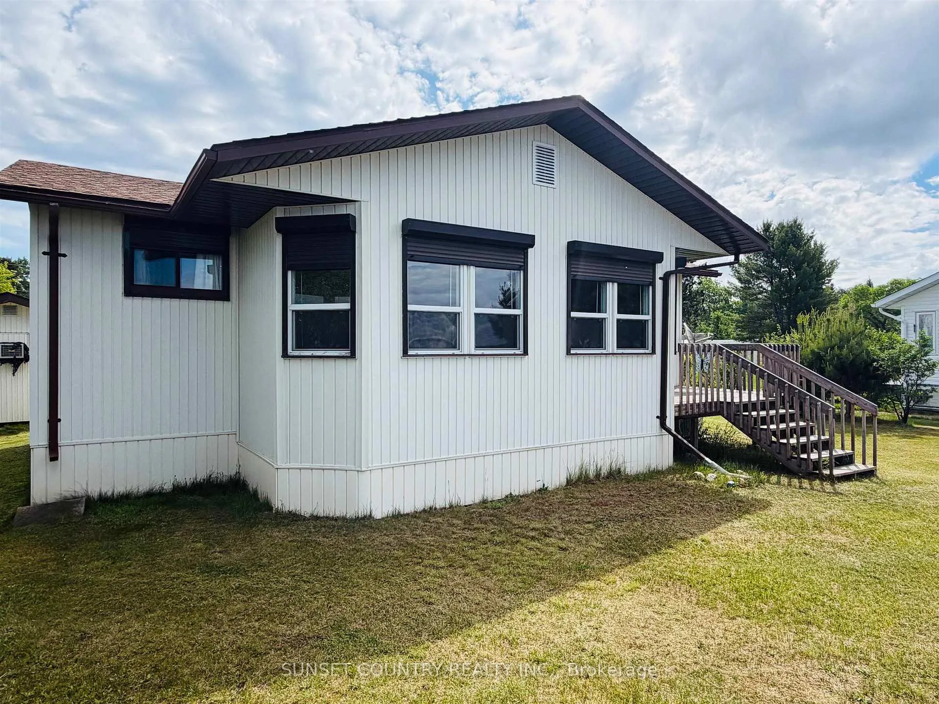 Photo 4 of 224 Lakeshore Drive, Ignace — HOMEH