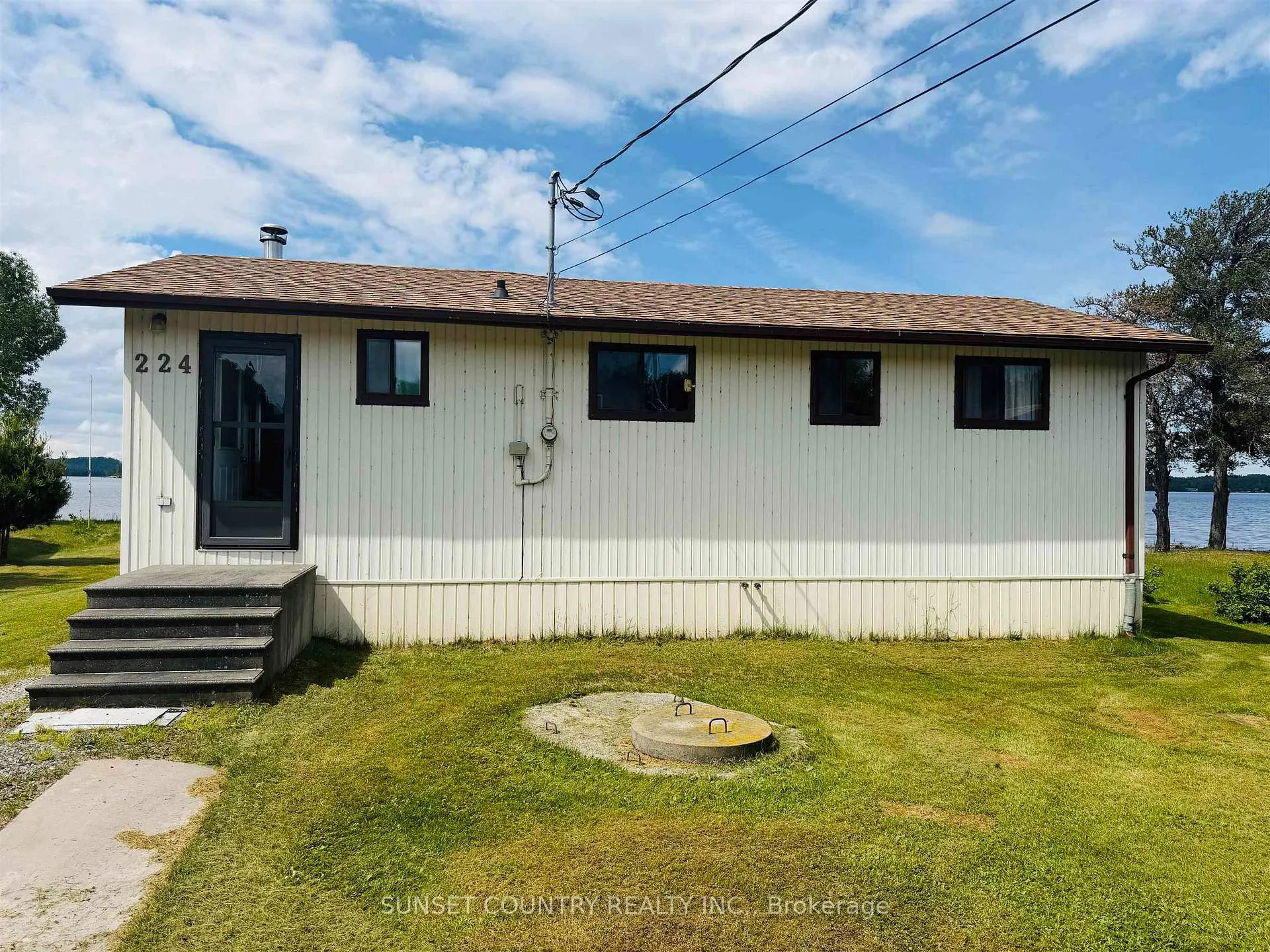 Photo 7 of 224 Lakeshore Drive, Ignace — HOMEH