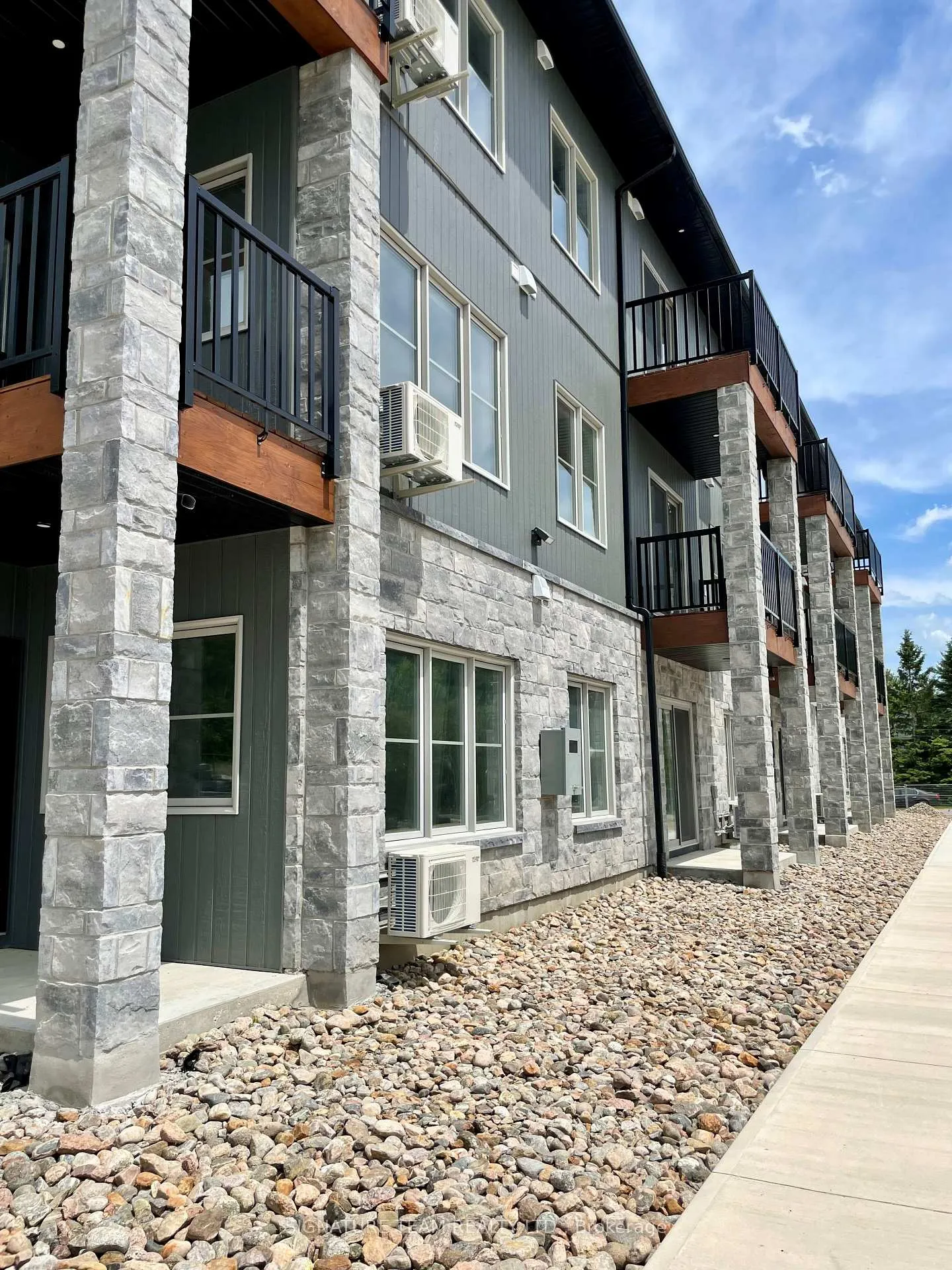 Photo 2 of Unit 110, 78 B Queen Street, Bonnechere Valley, Eganville/Bonnechere Twp — HOMEH