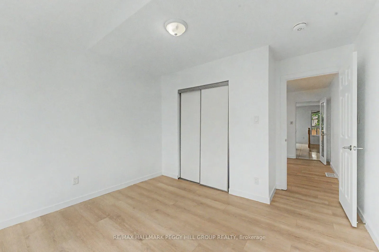 Photo 8 of Unit Upper, 332 Harvie Road, Barrie, Holly — HOMEH