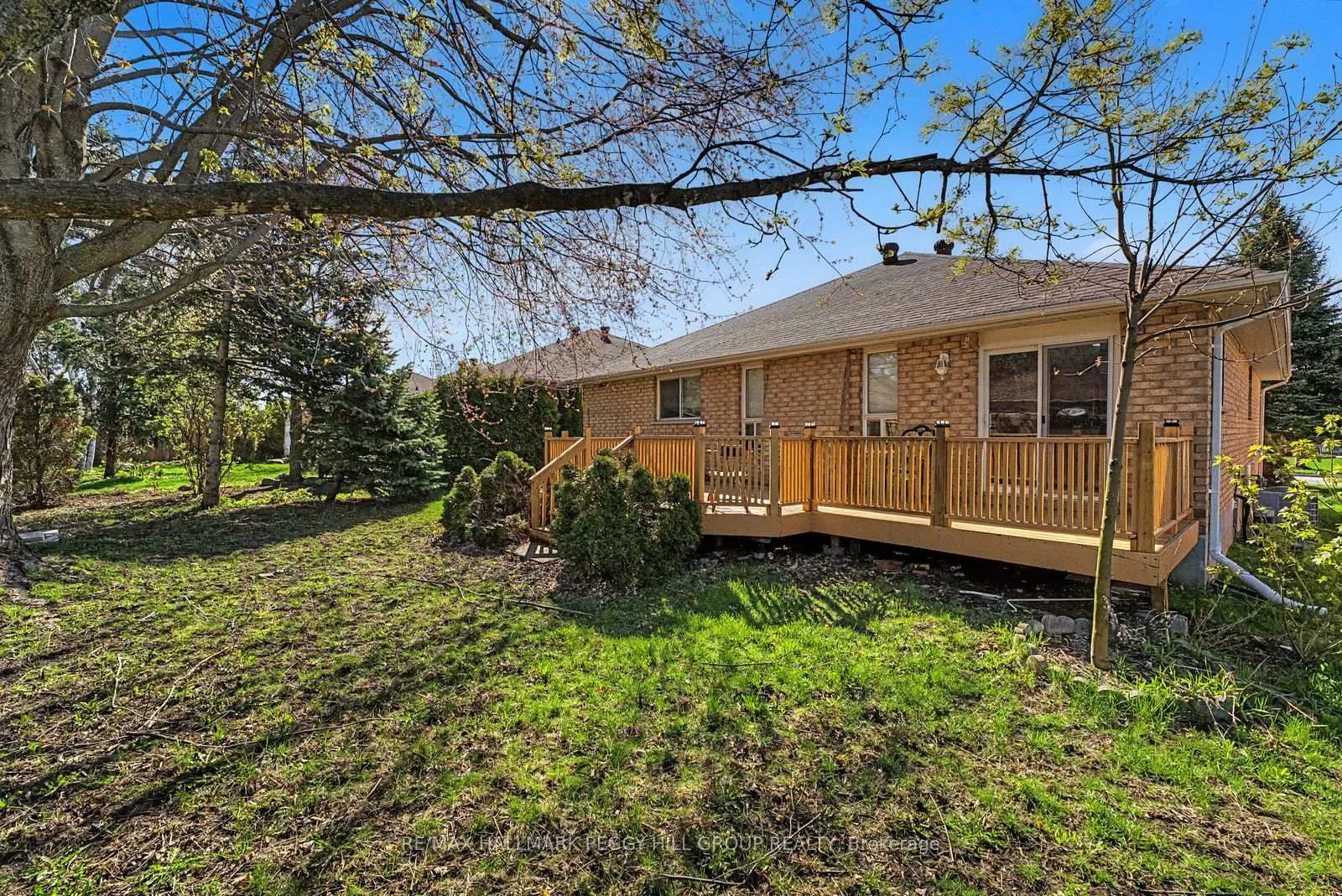 Photo 12 of Unit Upper, 332 Harvie Road, Barrie, Holly — HOMEH