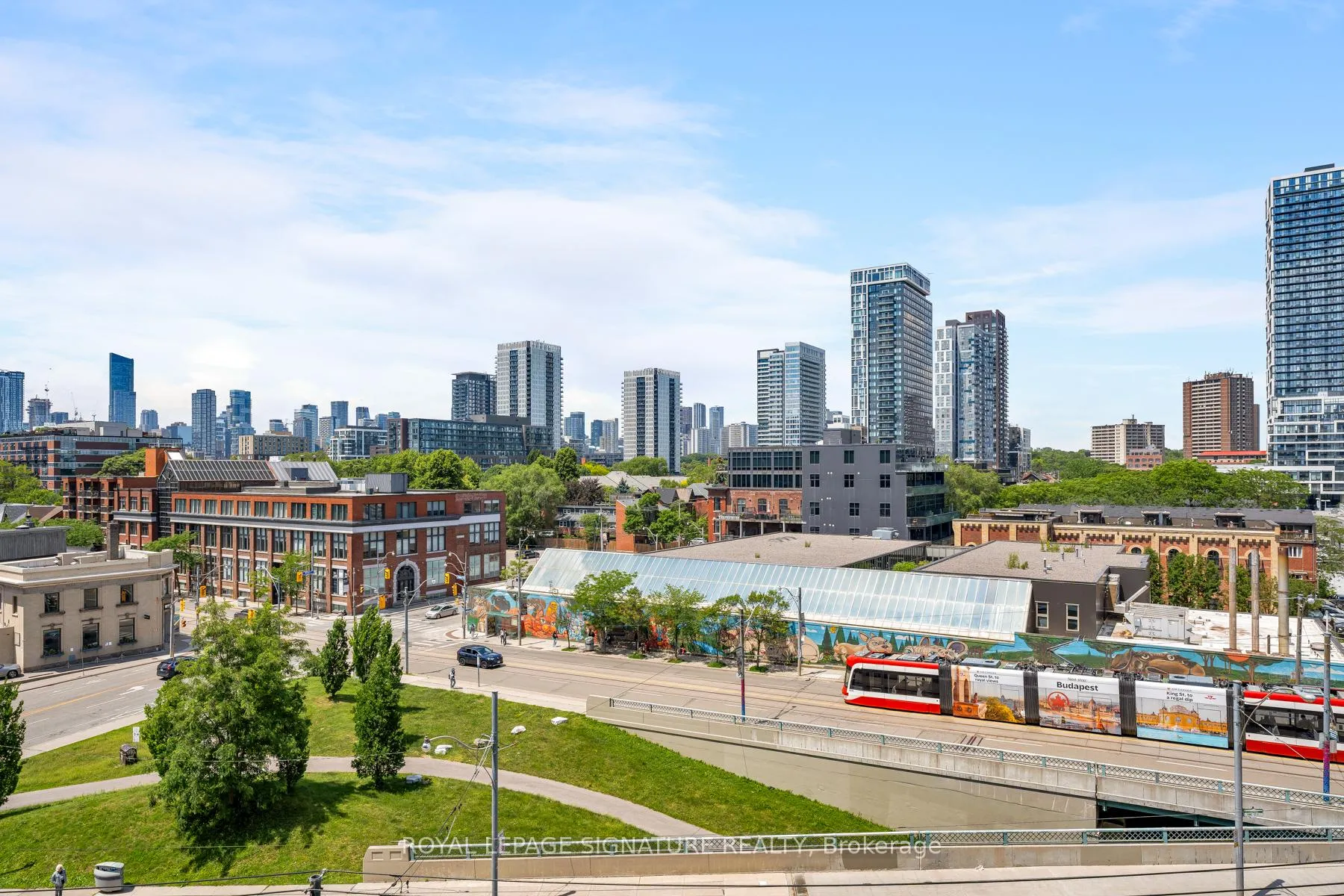 Photo 7 of Unit 601, 51 Trolley Crescent, Toronto, Moss Park — HOMEH